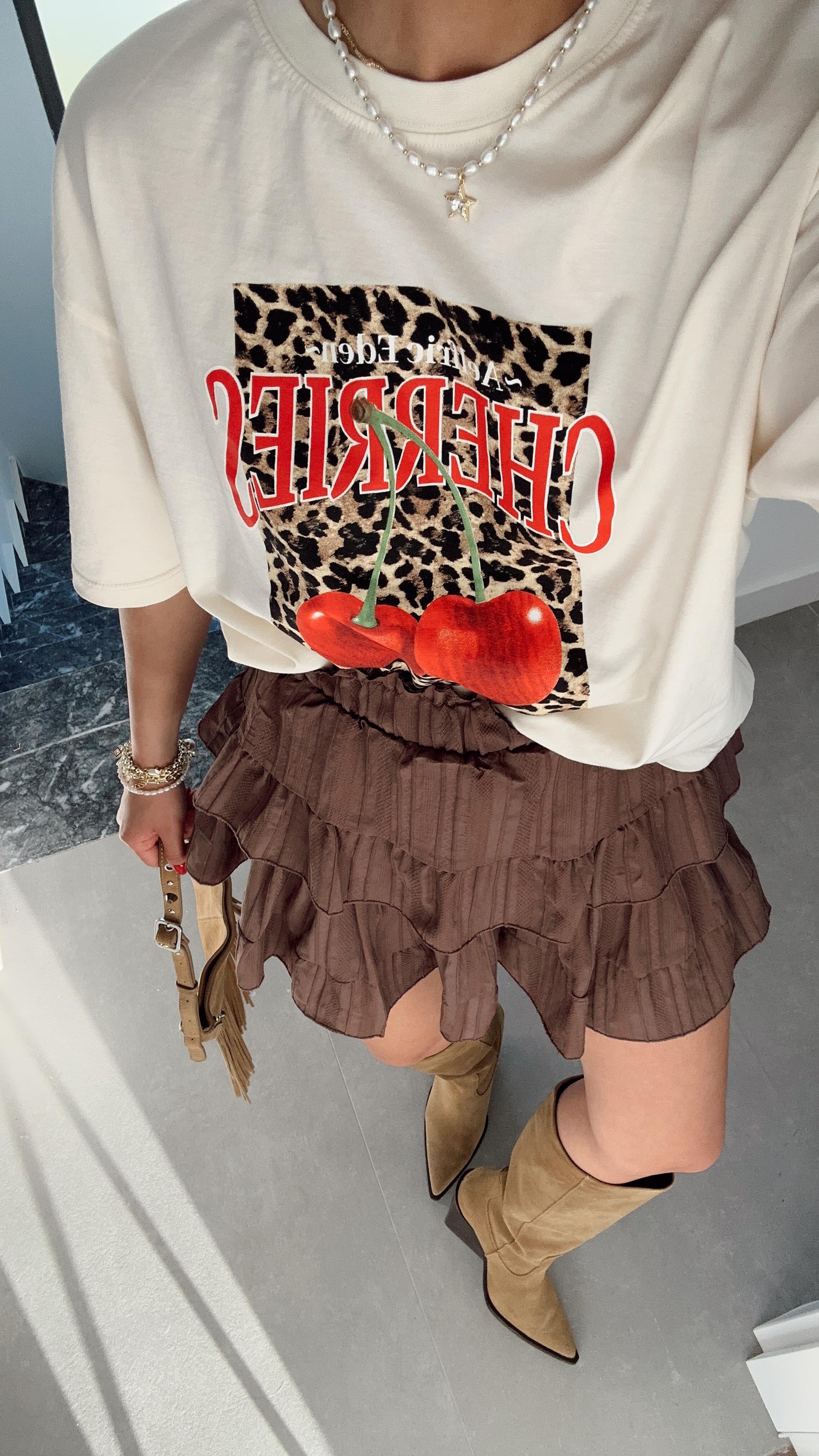 Ekru Cherries Baskı Tişört