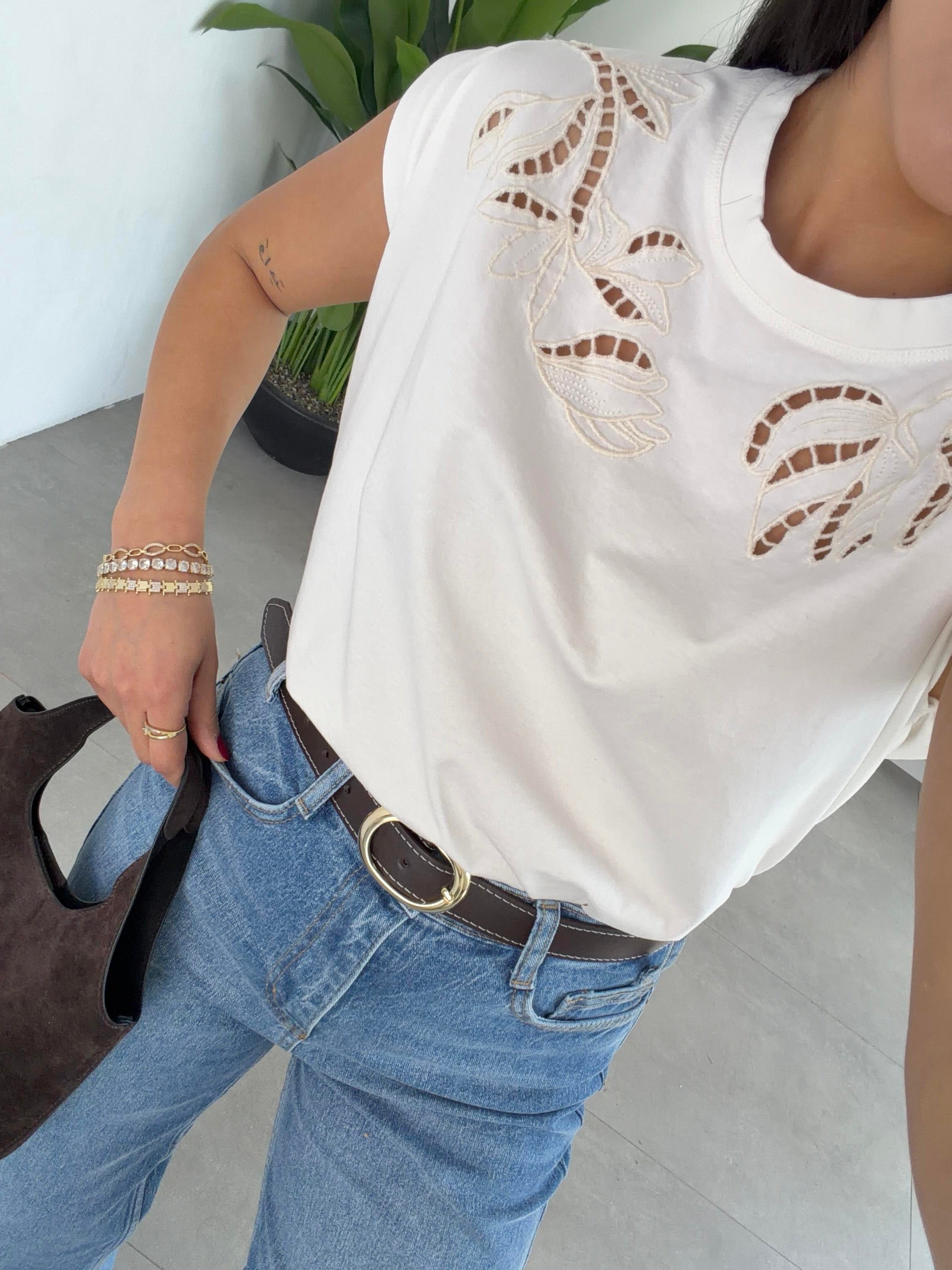 Ekru Cutwork Nakış Detaylı Tshirt