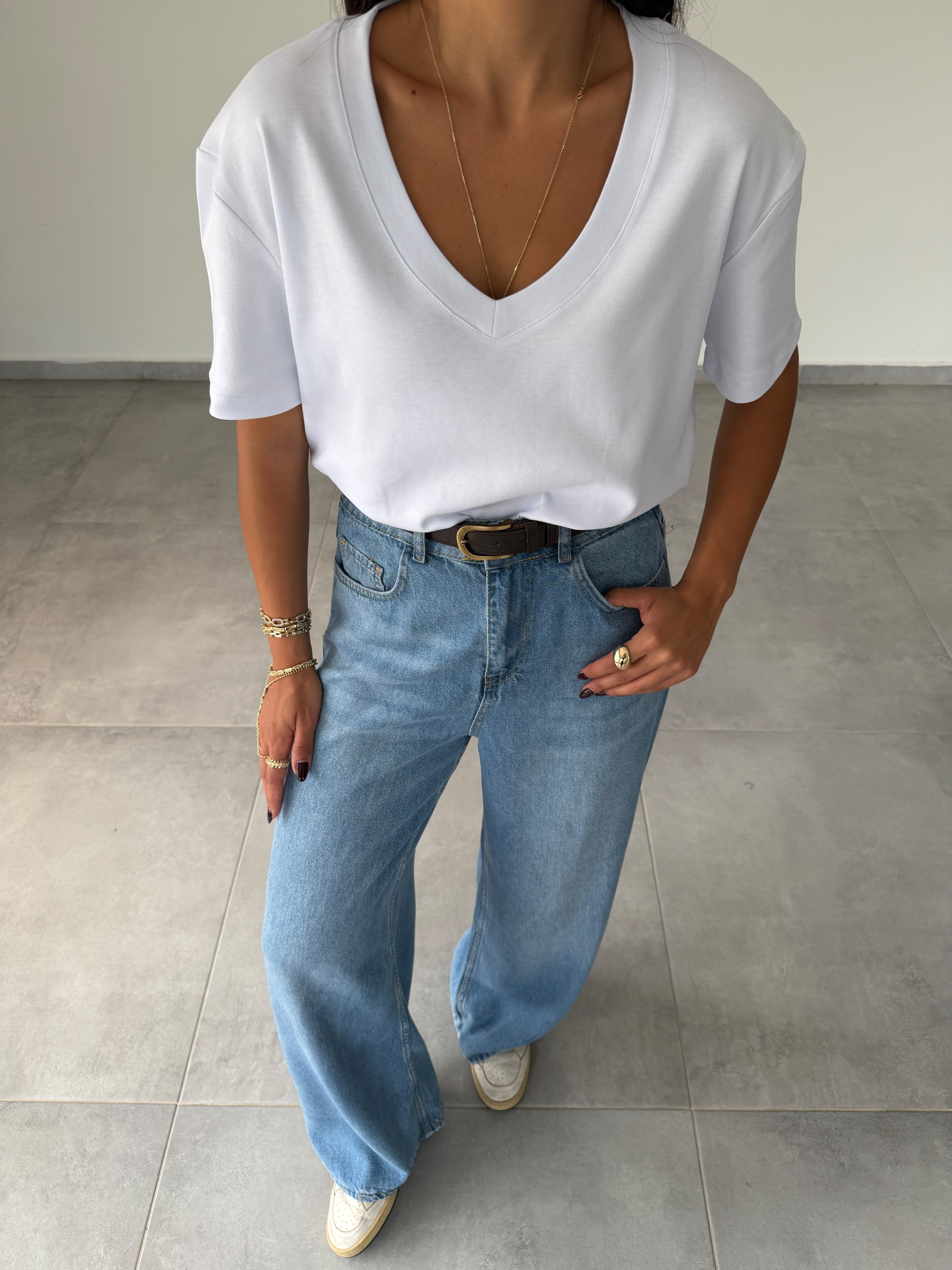 Ekru İnterlok V Yaka Tshirt