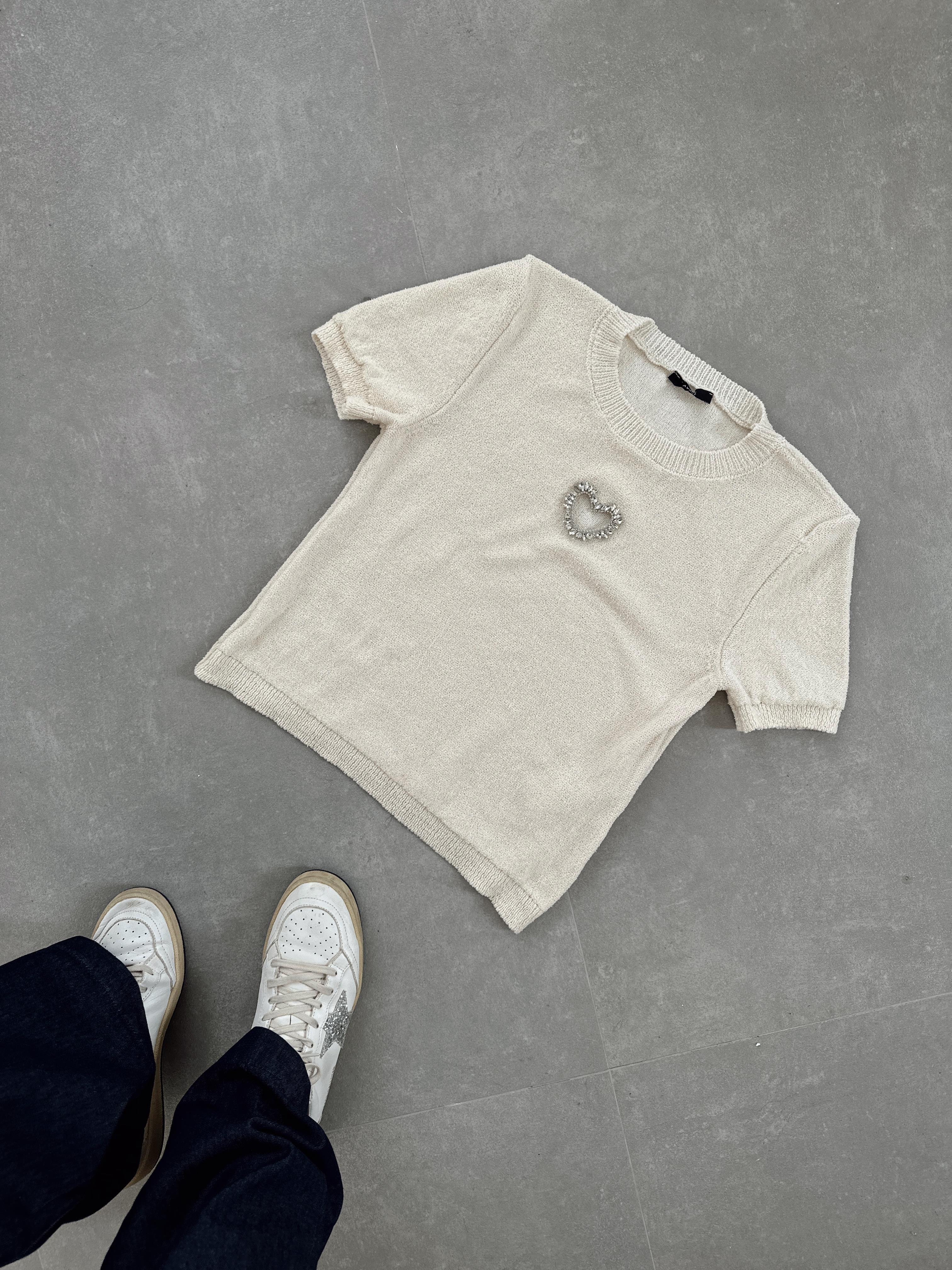 Ekru Kalp Detaylı Bluz