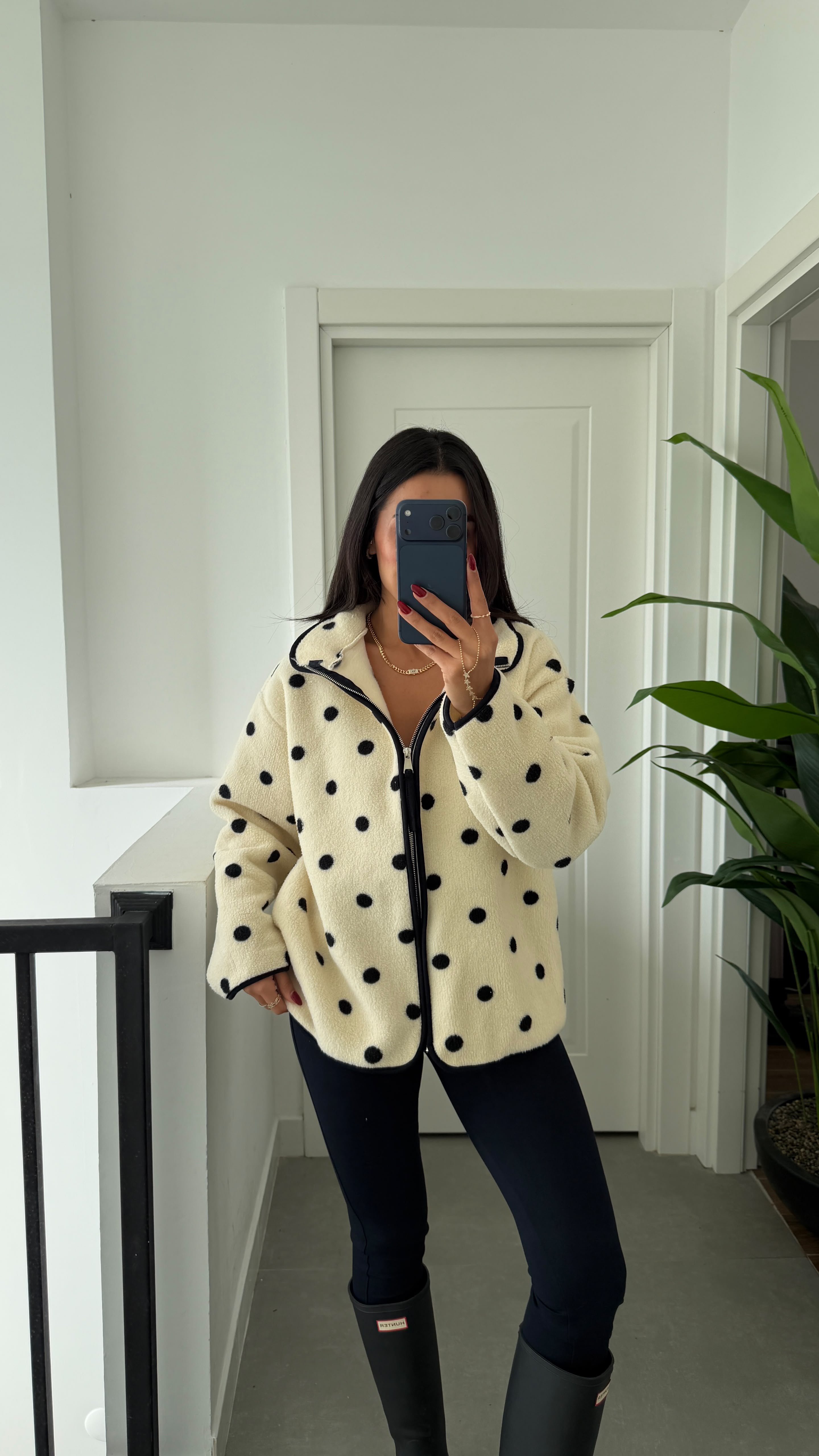Ekru Lacivert Puantiyeli Polar Sweat