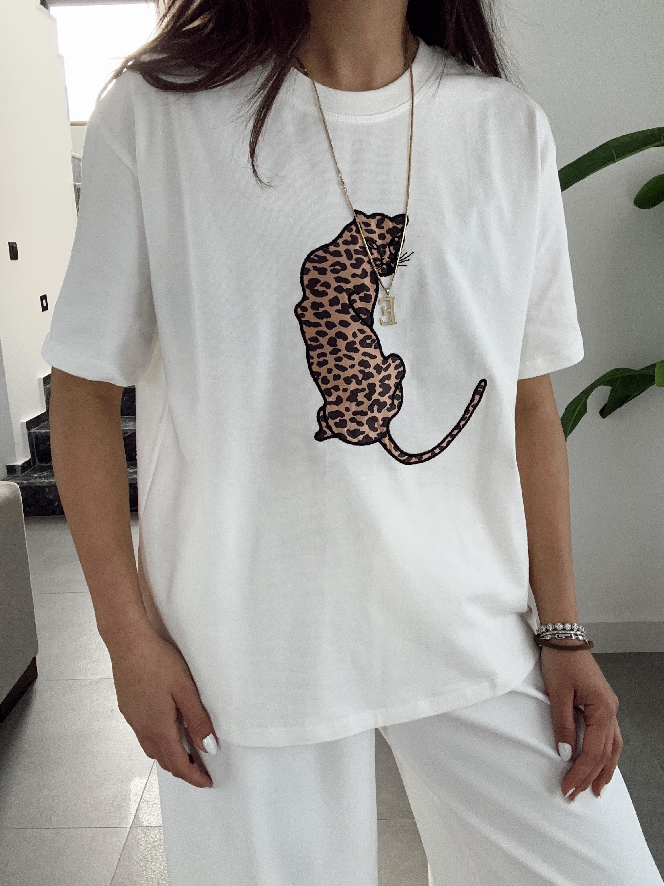 Ekru Leopar Desenli Basic Tişört