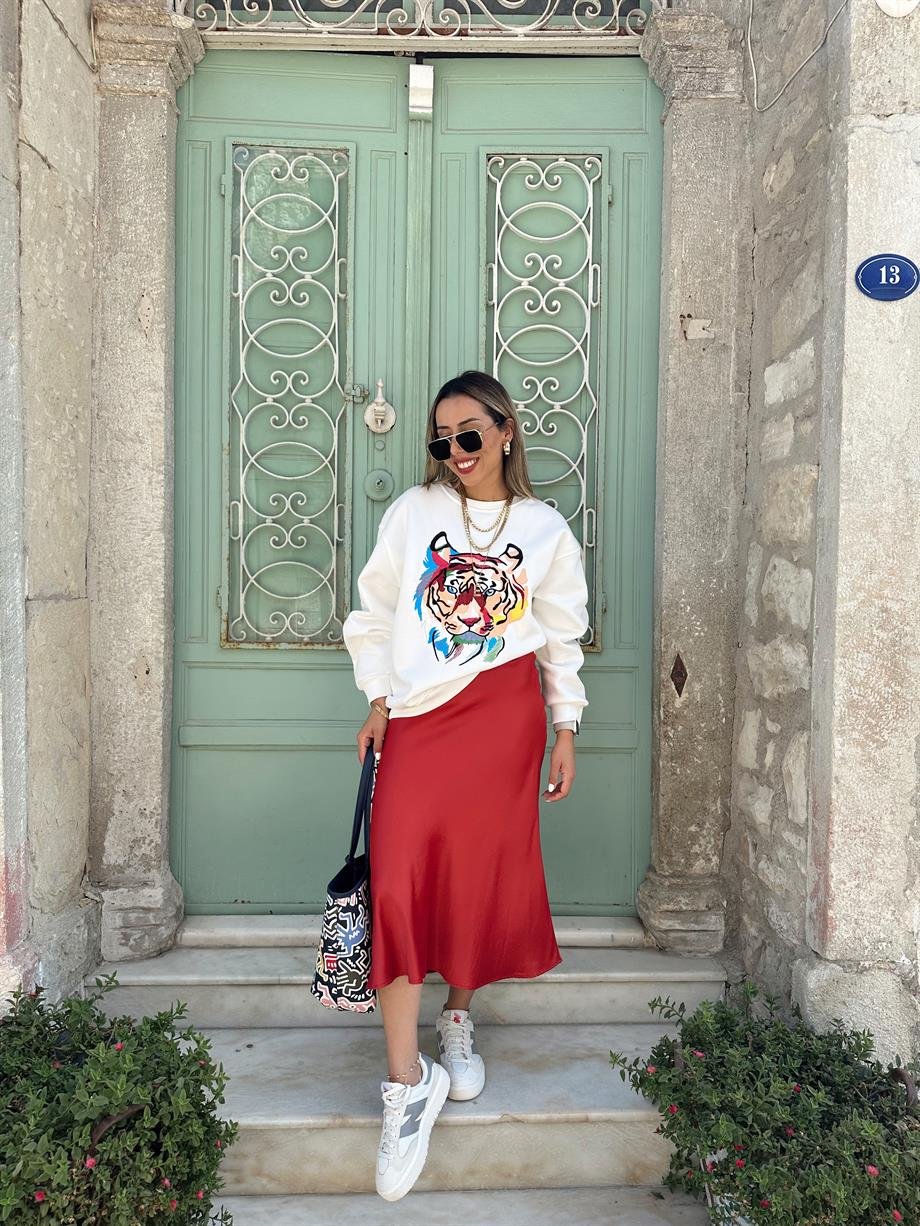 Ekru Nakışlı Kaplan Kafa Sweat