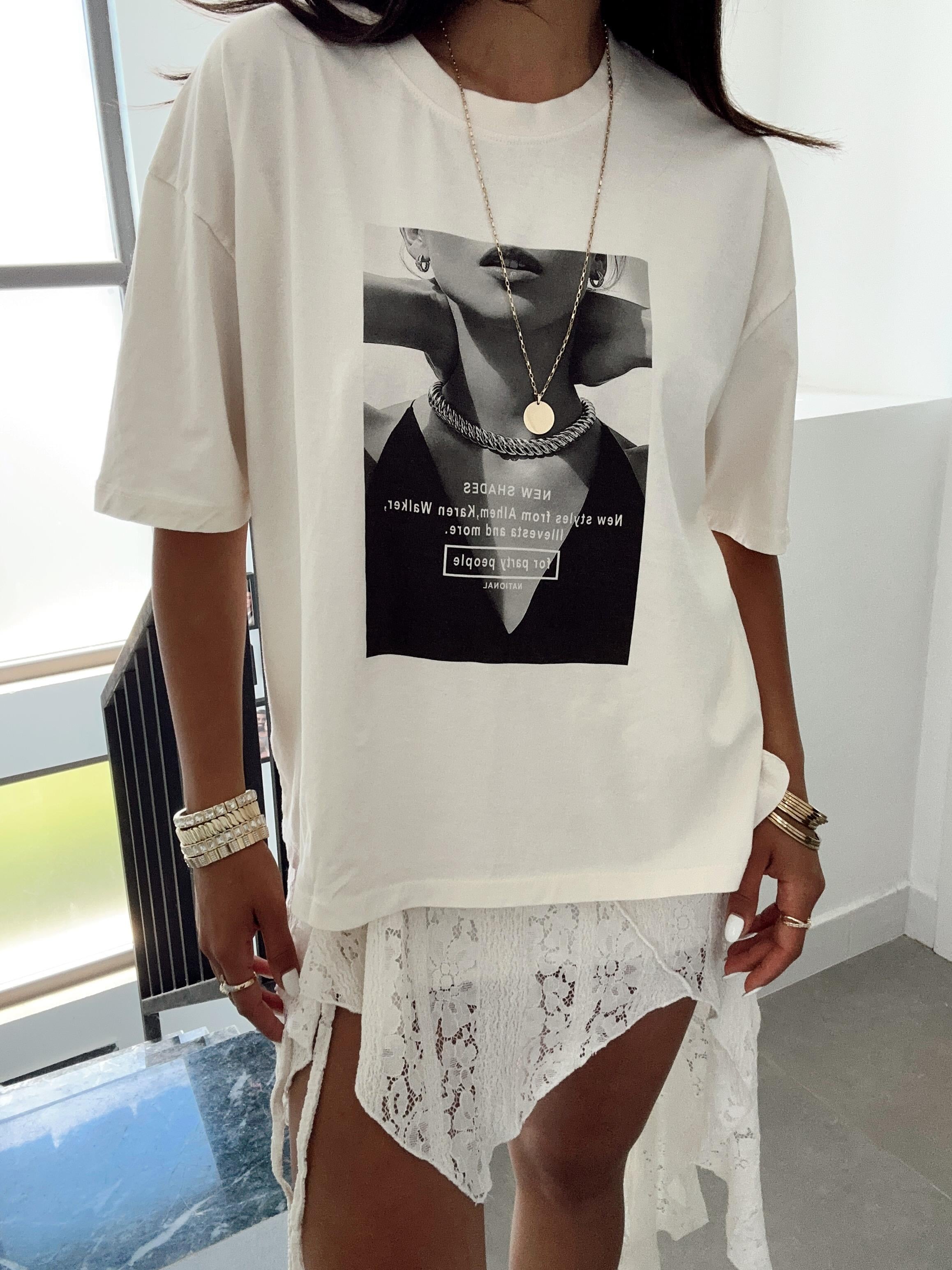 Ekru Resim Baskılı Tshirt