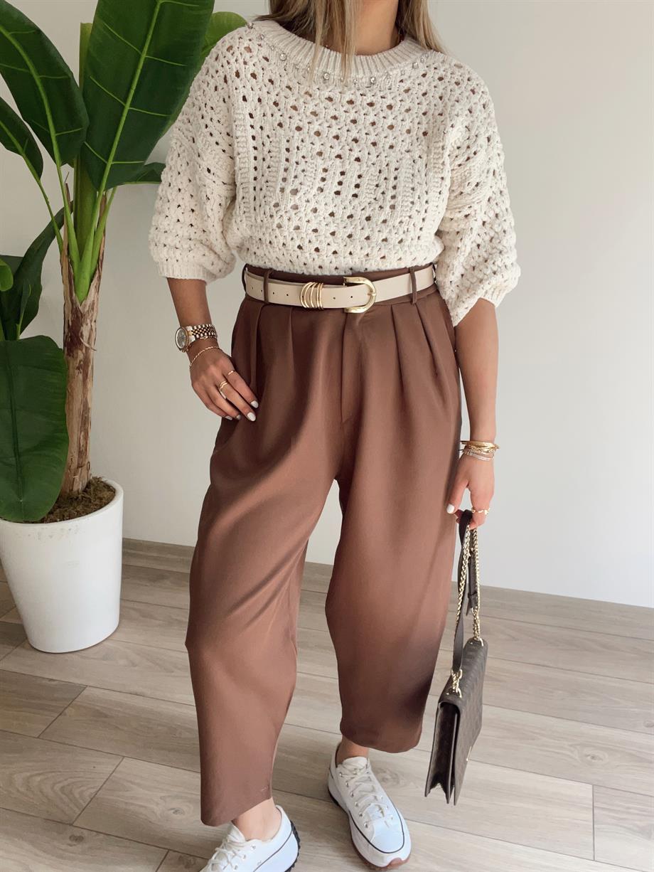 Ekru Taşlı Triko Kazak