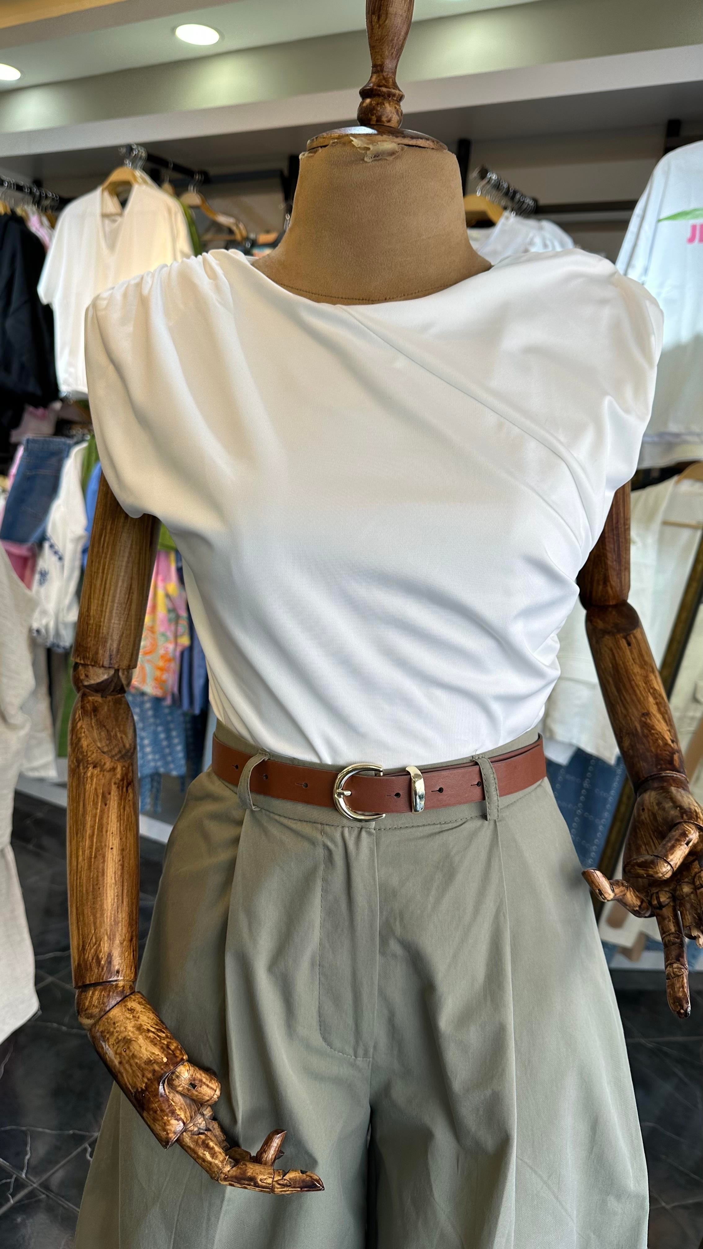 Ekru Vatkalı Crop Bluz