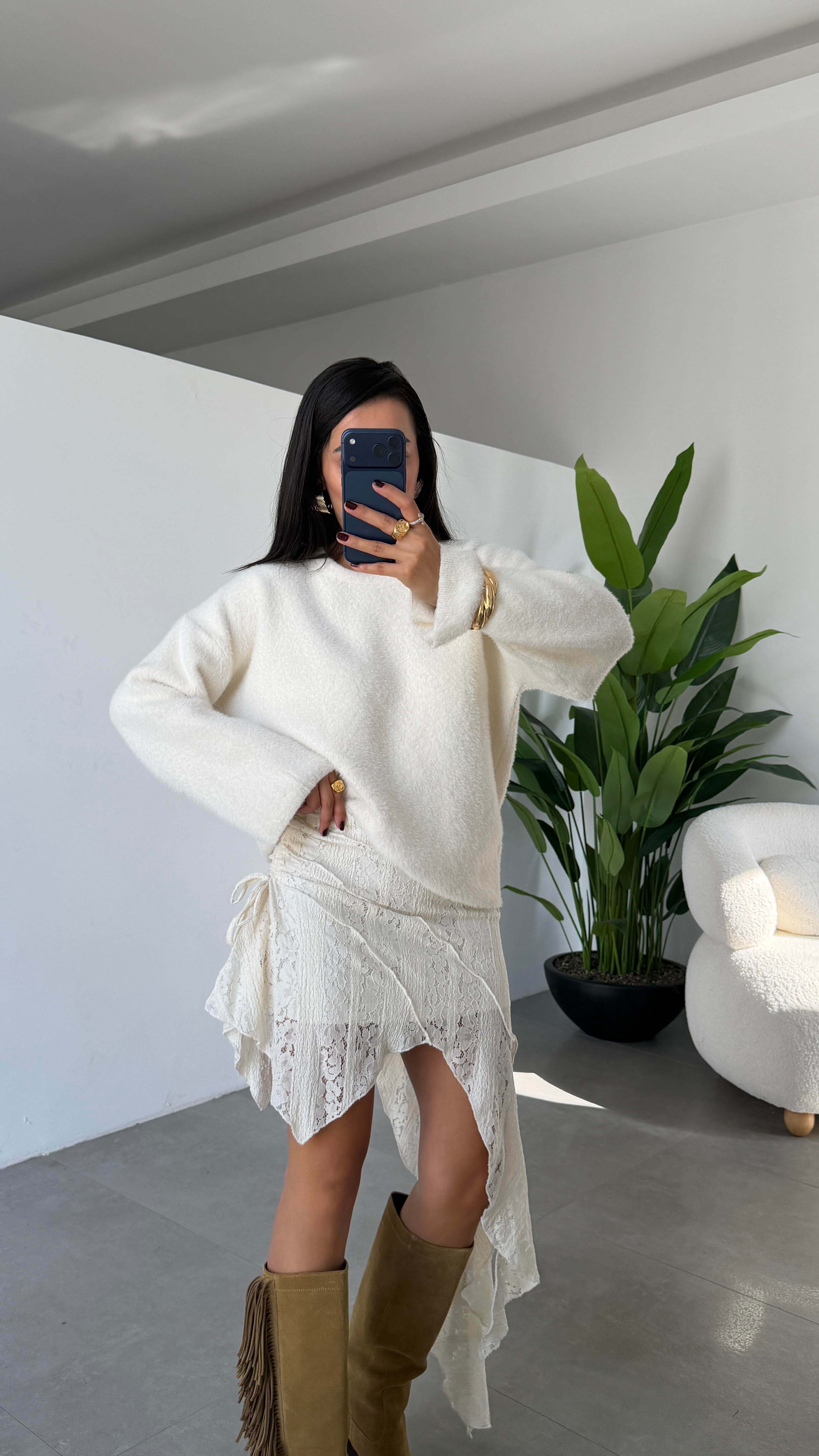 Ekru Yumoş Bol Kol Kazak