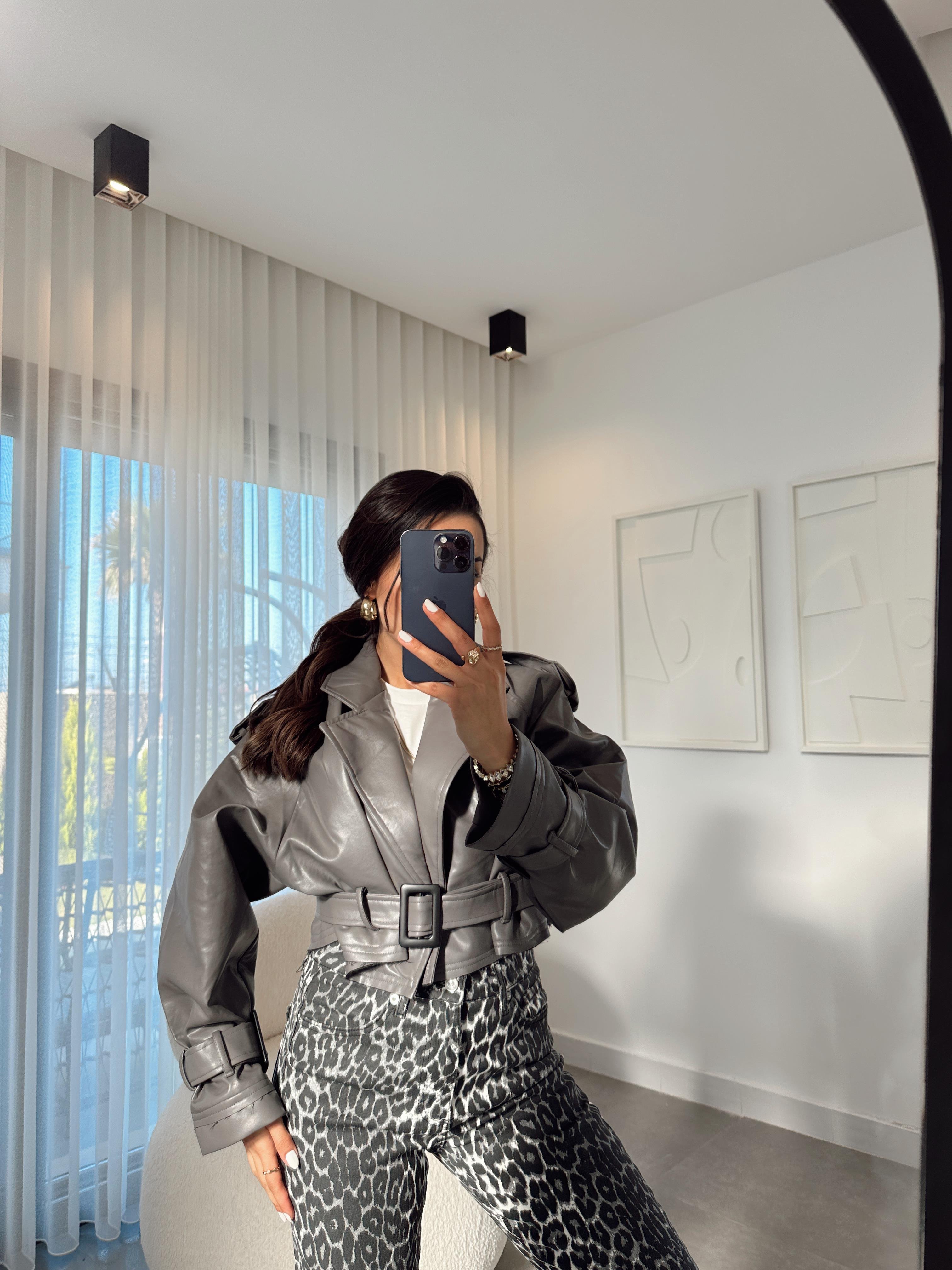 Füme Kısa Deri Ceket