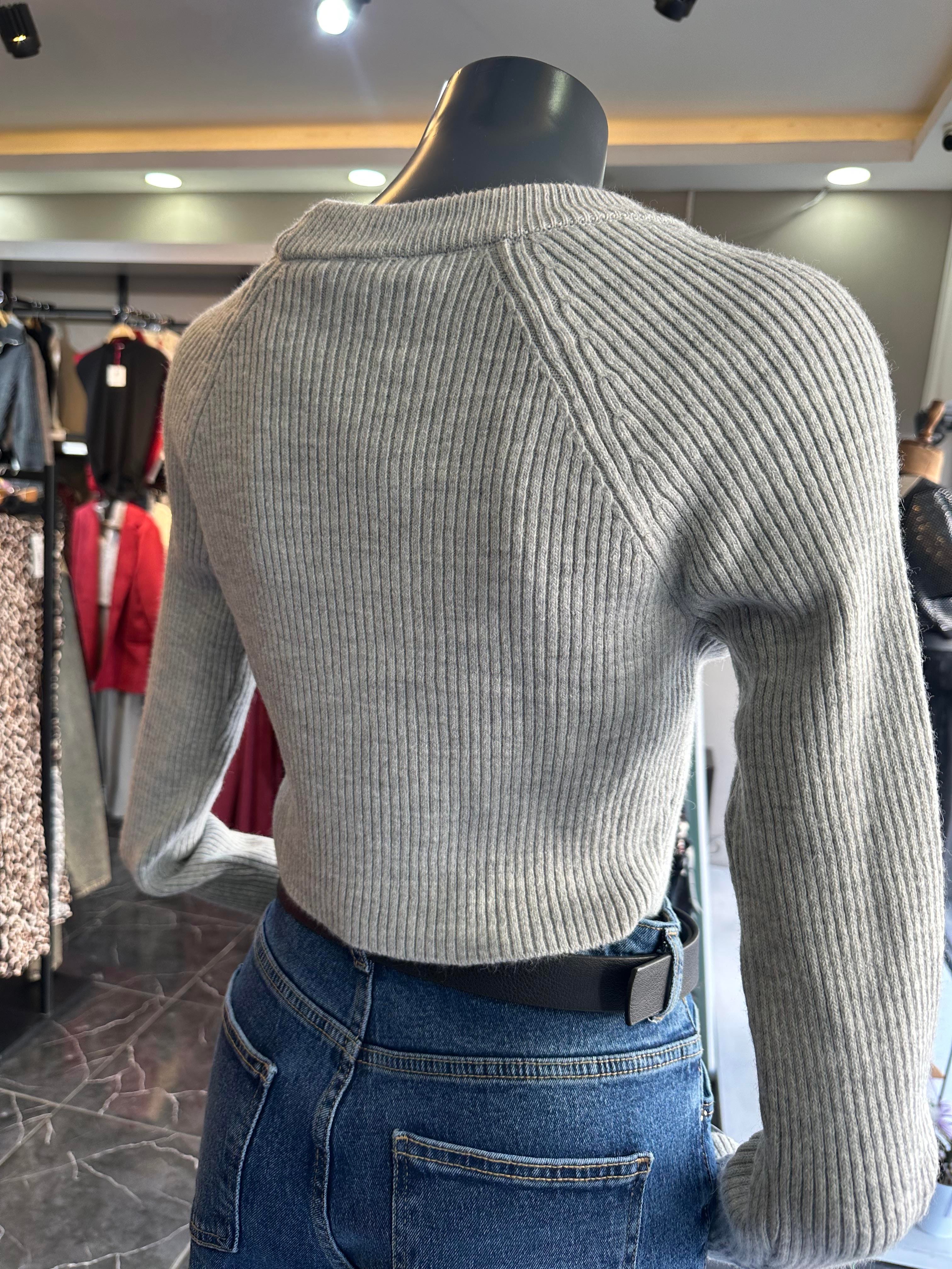 Gri Basic Crop Triko Kazak