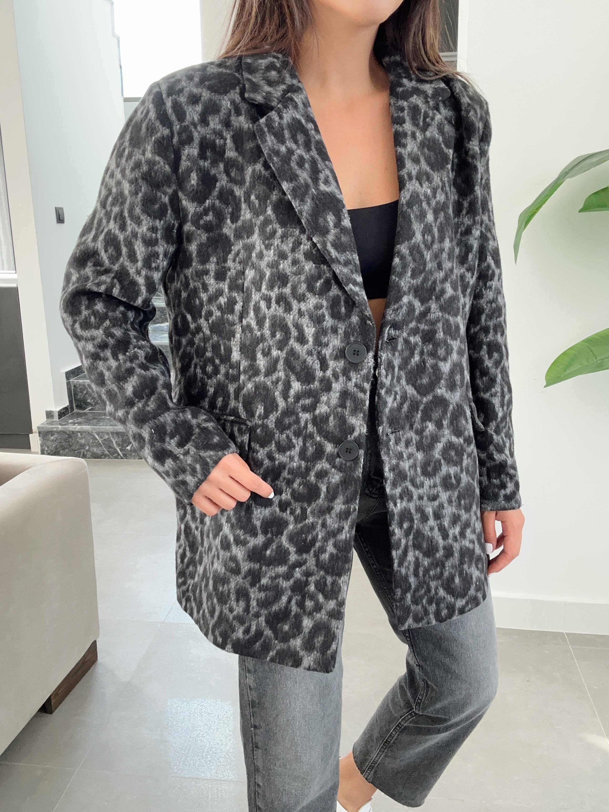 Gri Leopar Kaşe Ceket
