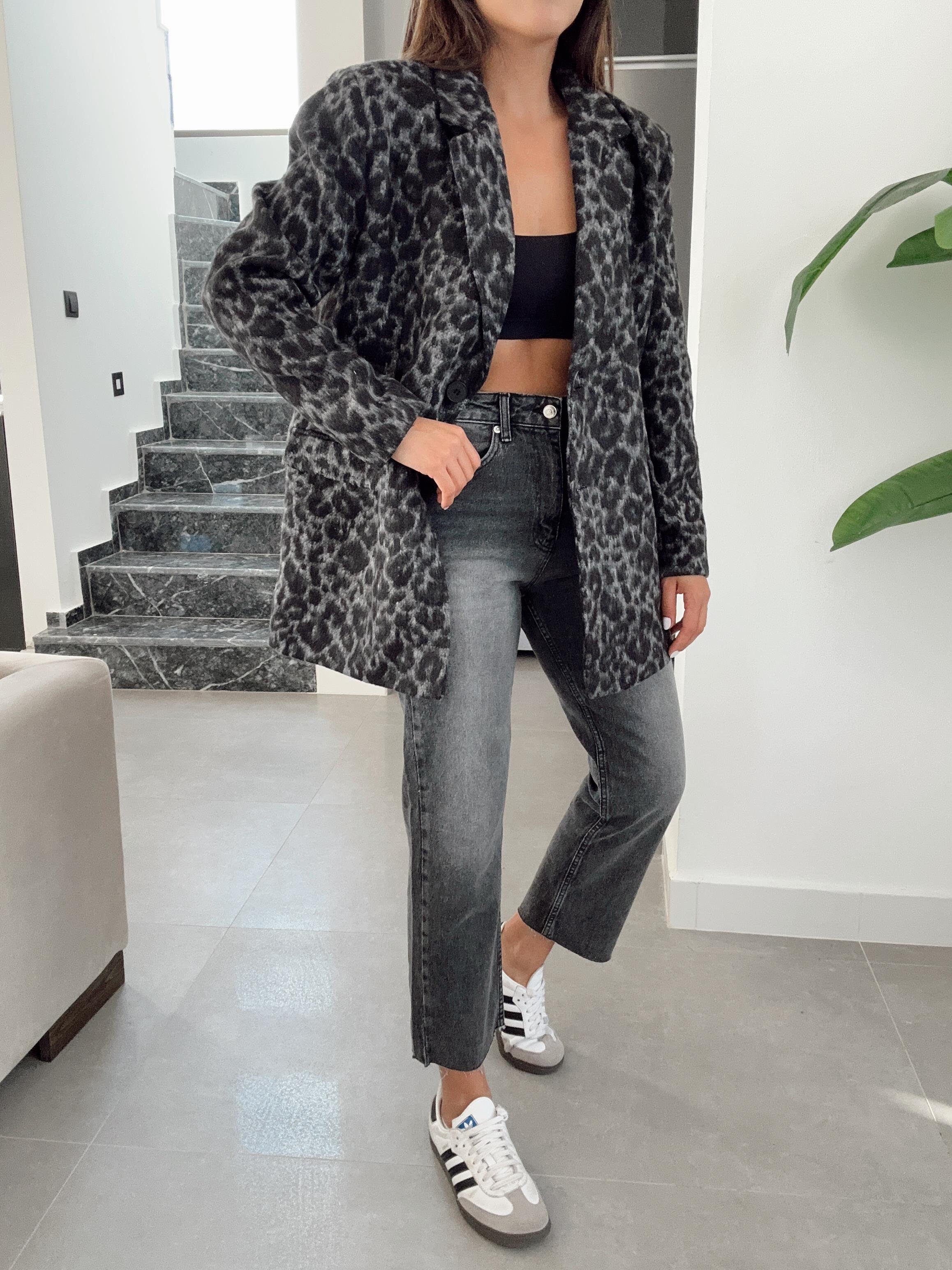 Gri Leopar Kaşe Ceket