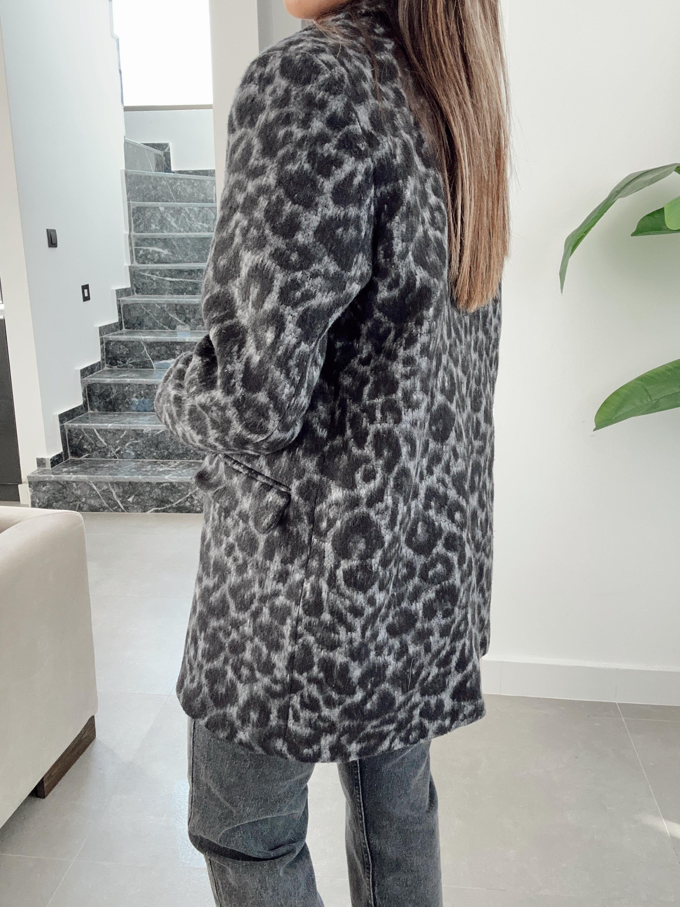 Gri Leopar Kaşe Ceket