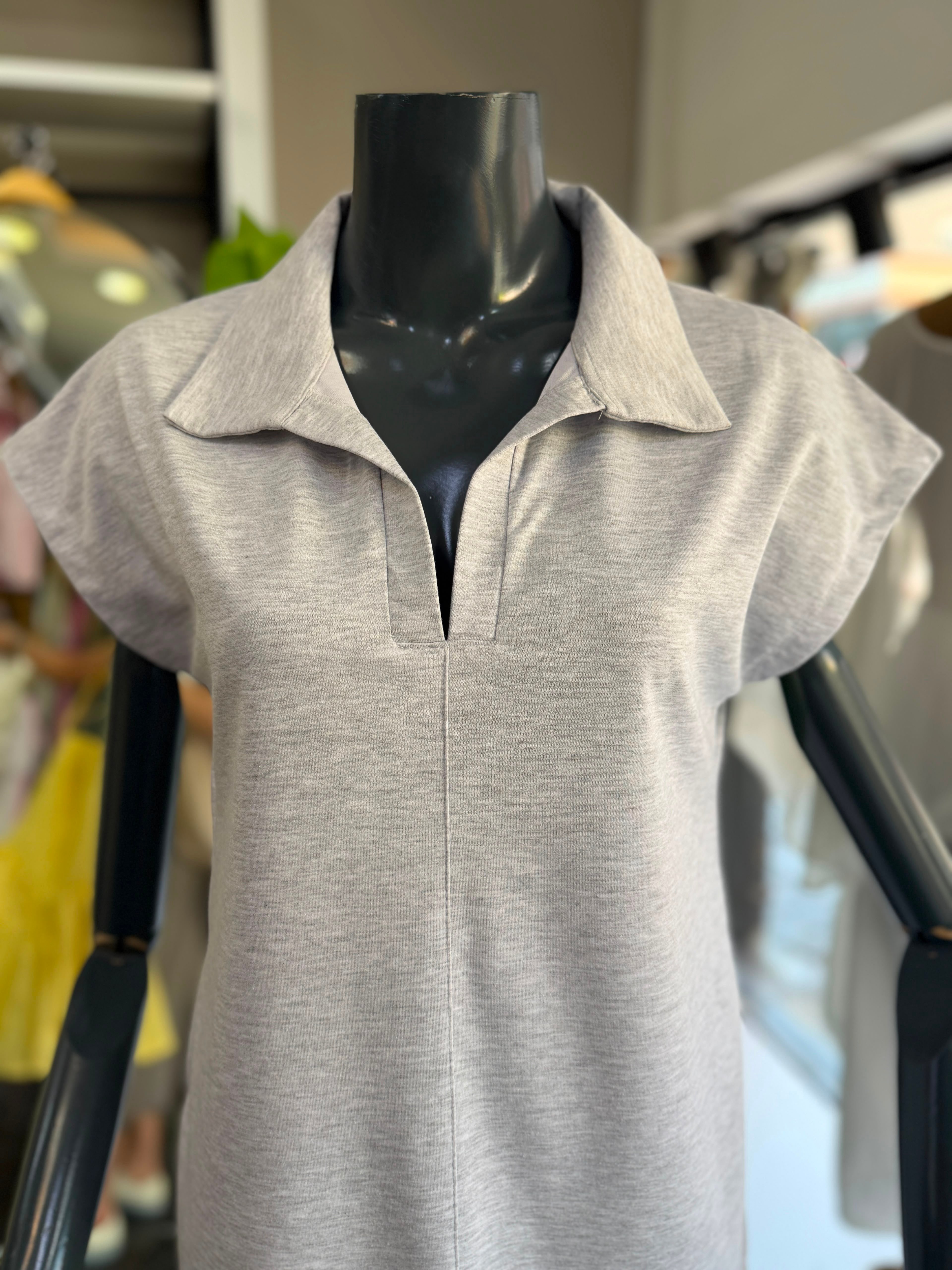 Gri Modal Polo Yaka Çimalı Elbise