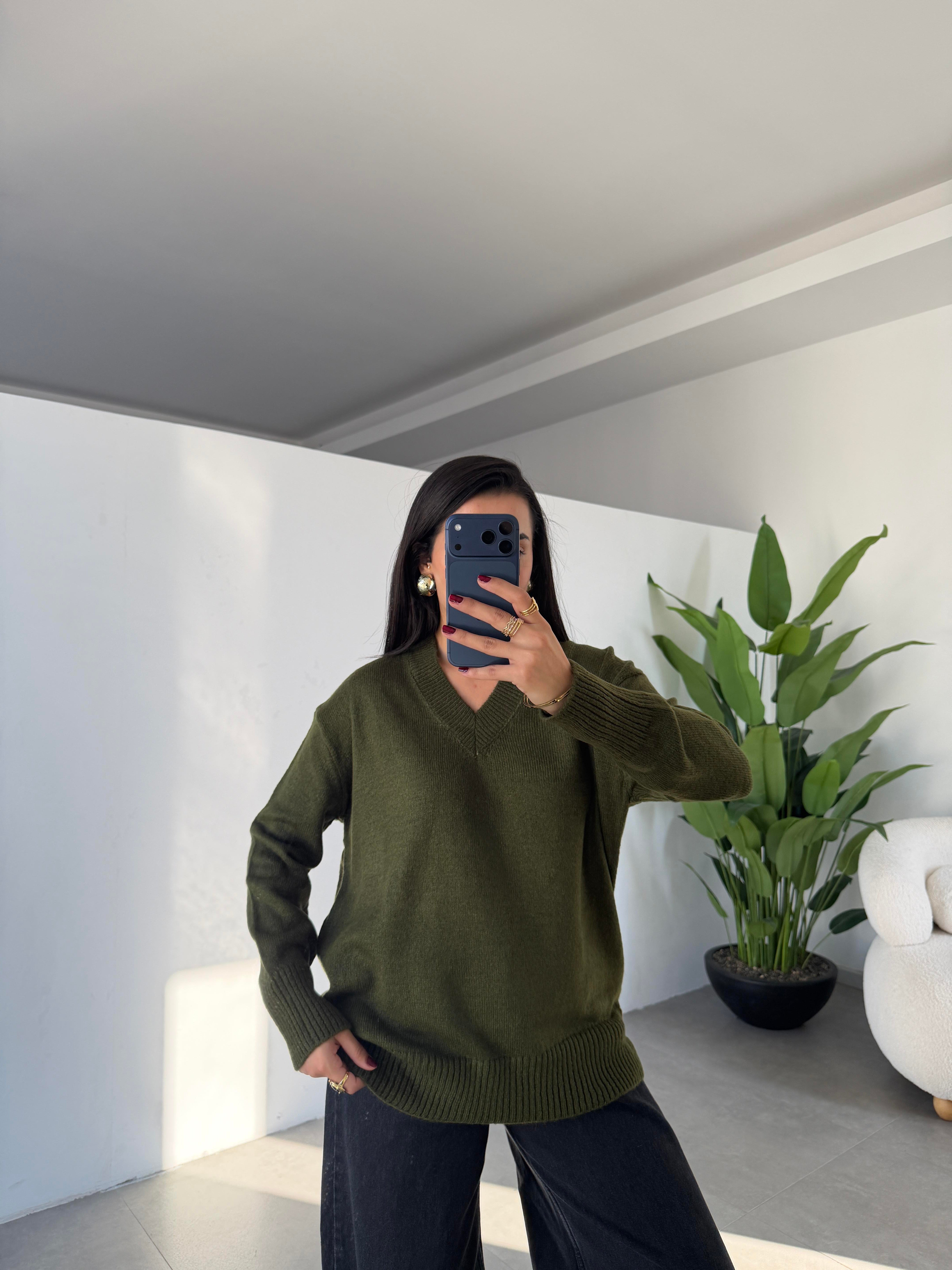 Haki V Yaka Oversize Triko Kazak