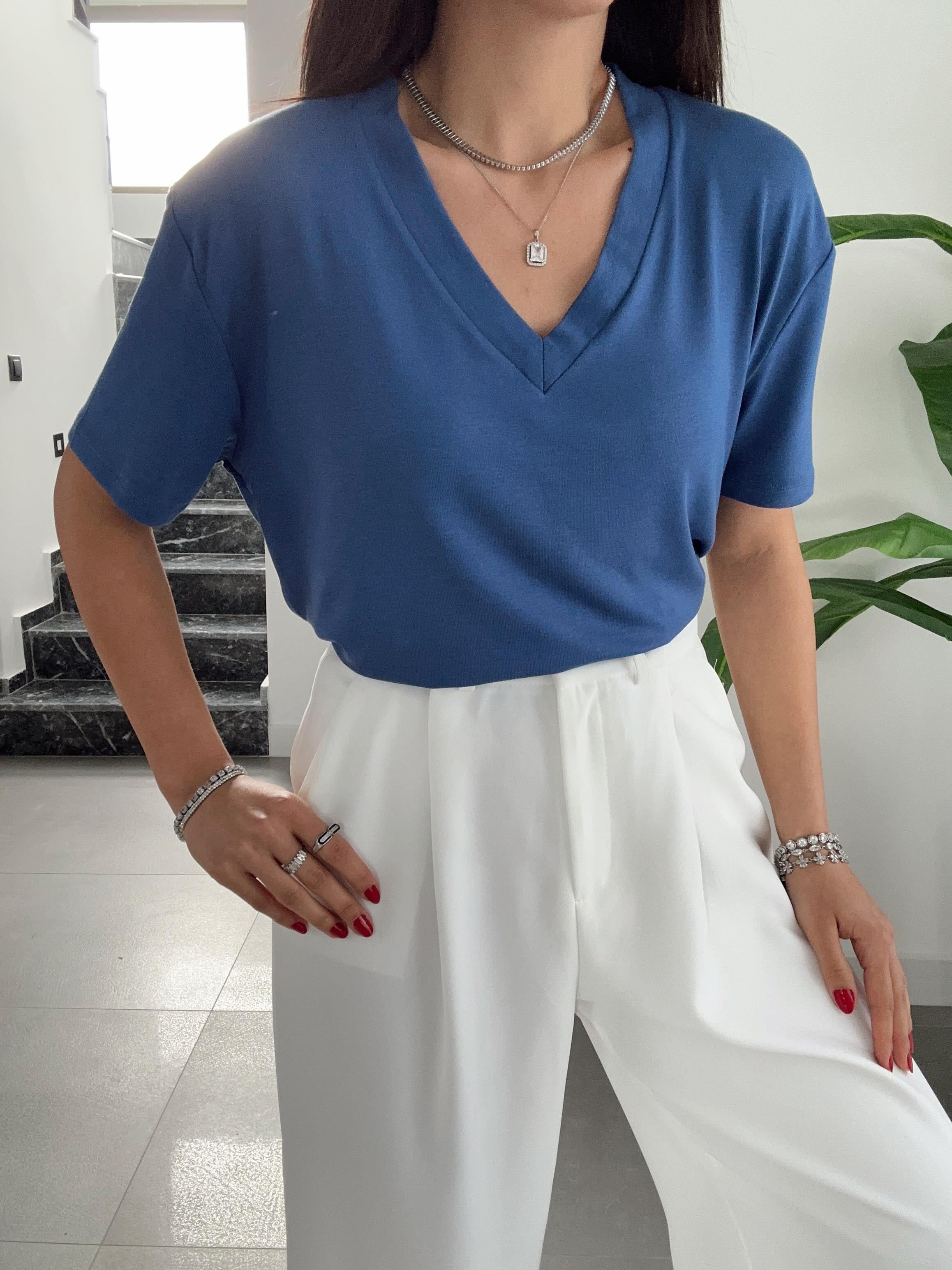 İndigo V Yaka  Basic Tişört