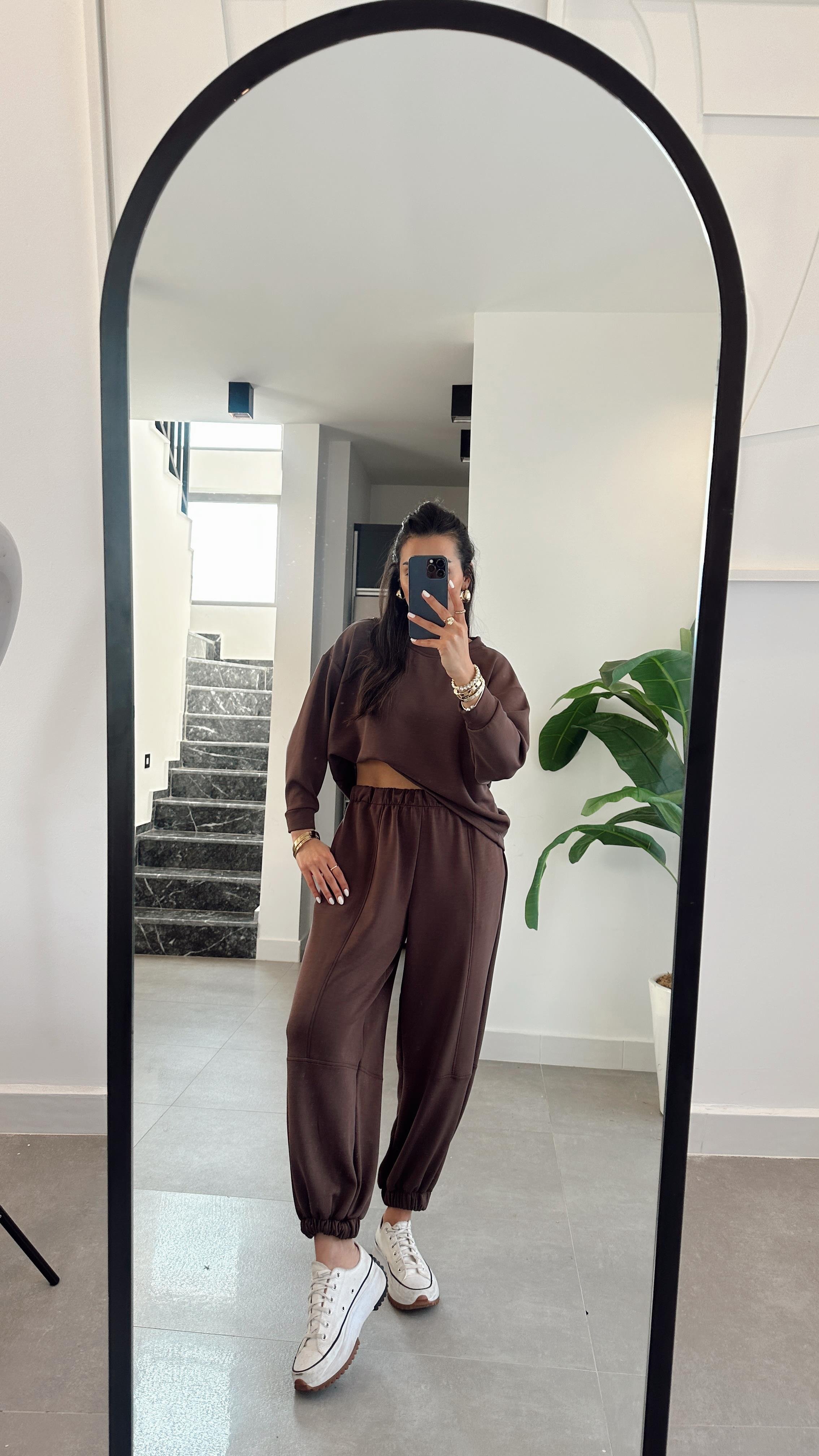 Kahve Modal Kumaş Sırt Detaylı Takım