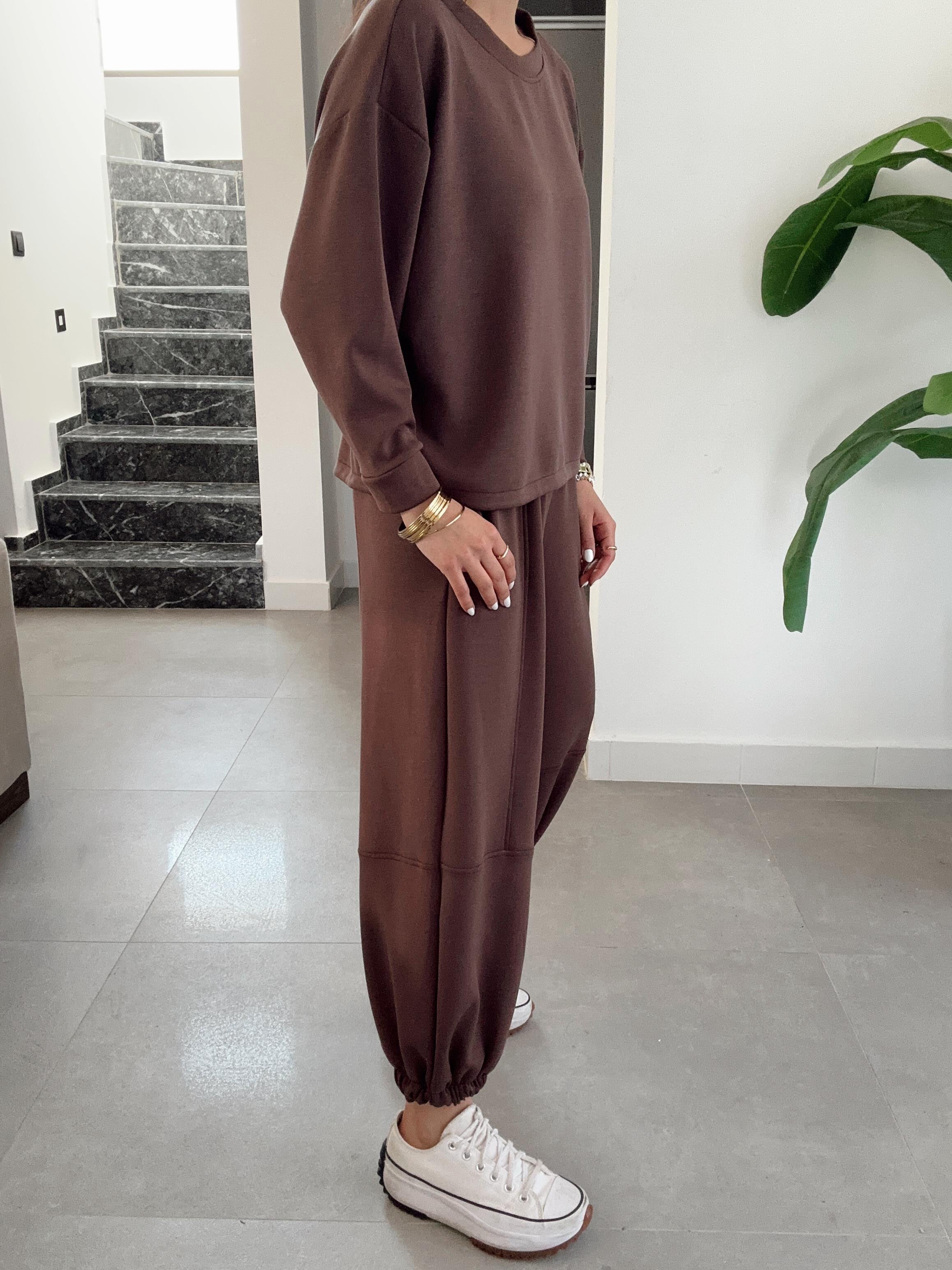 Kahve Modal Kumaş Sırt Detaylı Takım