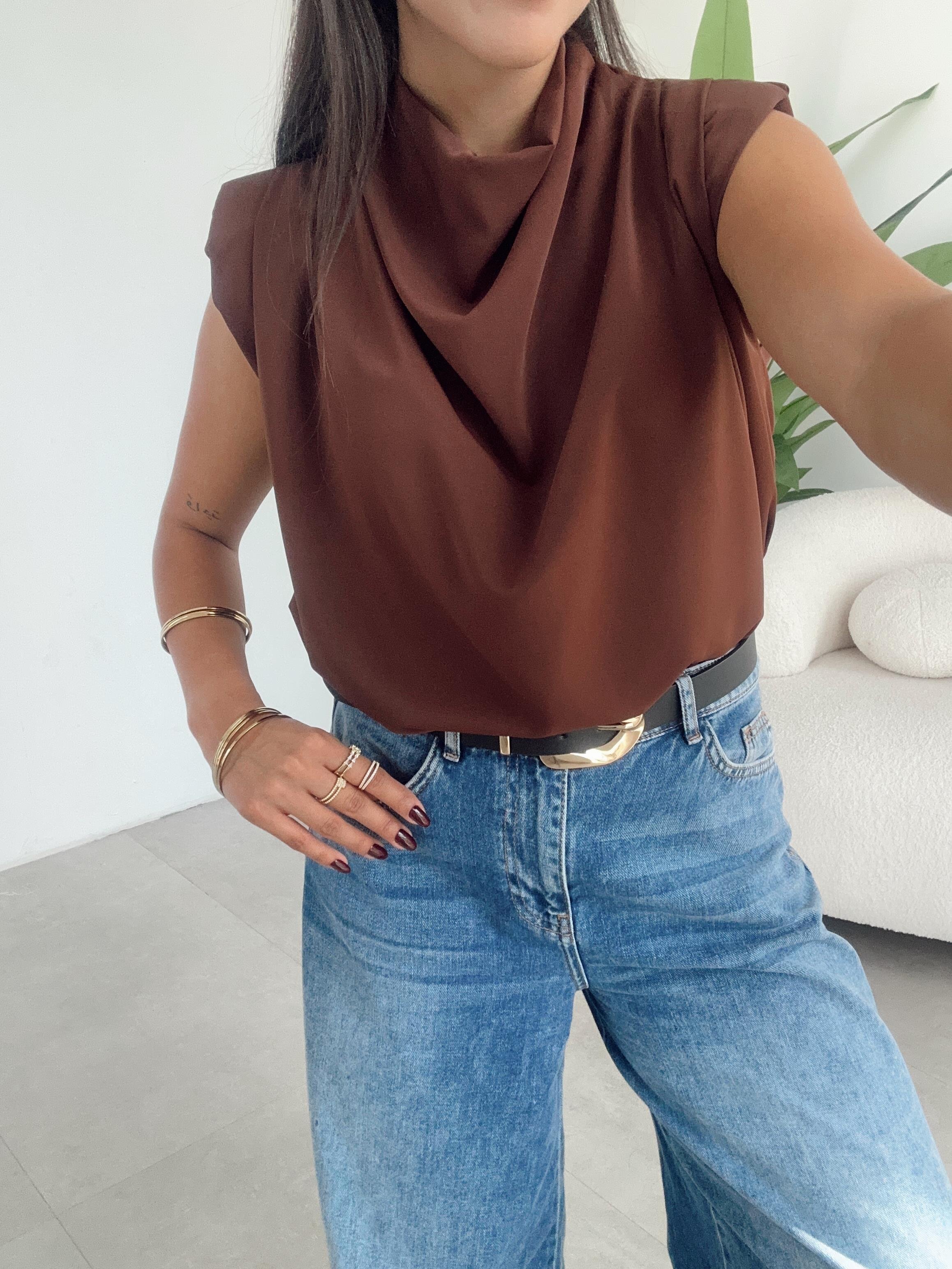Kahve Vatkalı Degaje Yaka Bluz