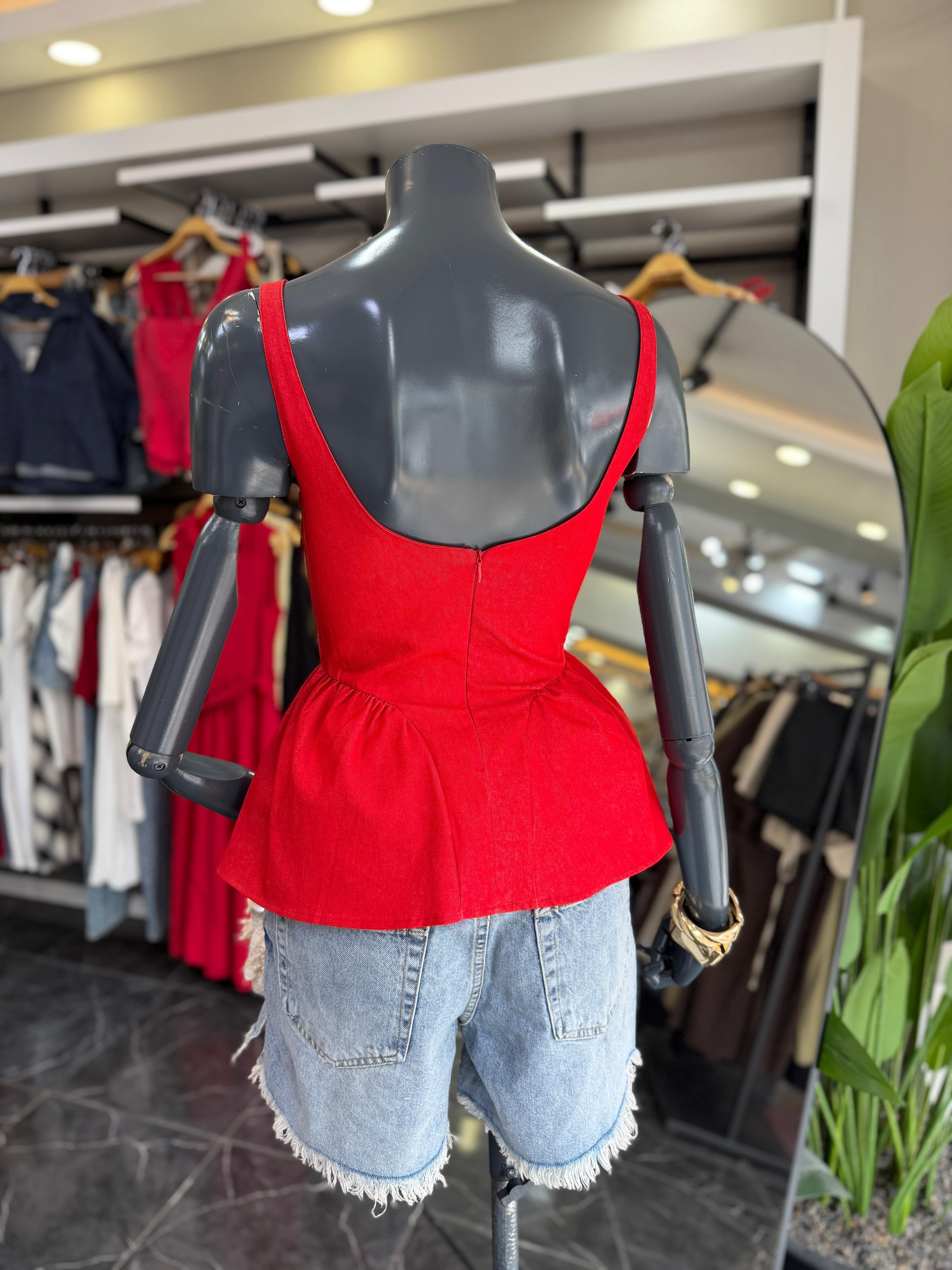 Kırmızı Eteği Balon Detaylı Bluz