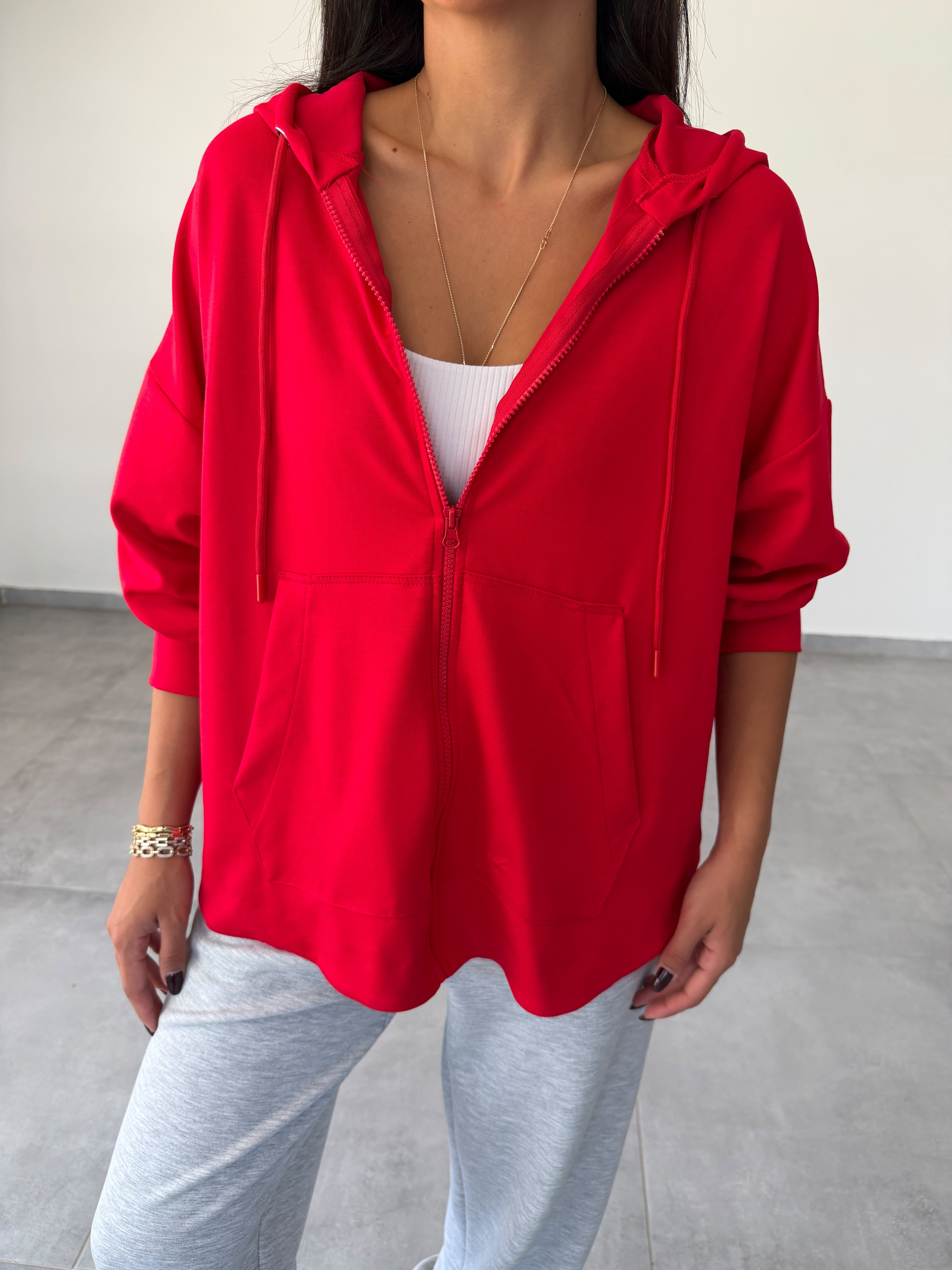Kırmızı Kapüşonlu Fermuarlı Rahat Kesim Sweatshirt