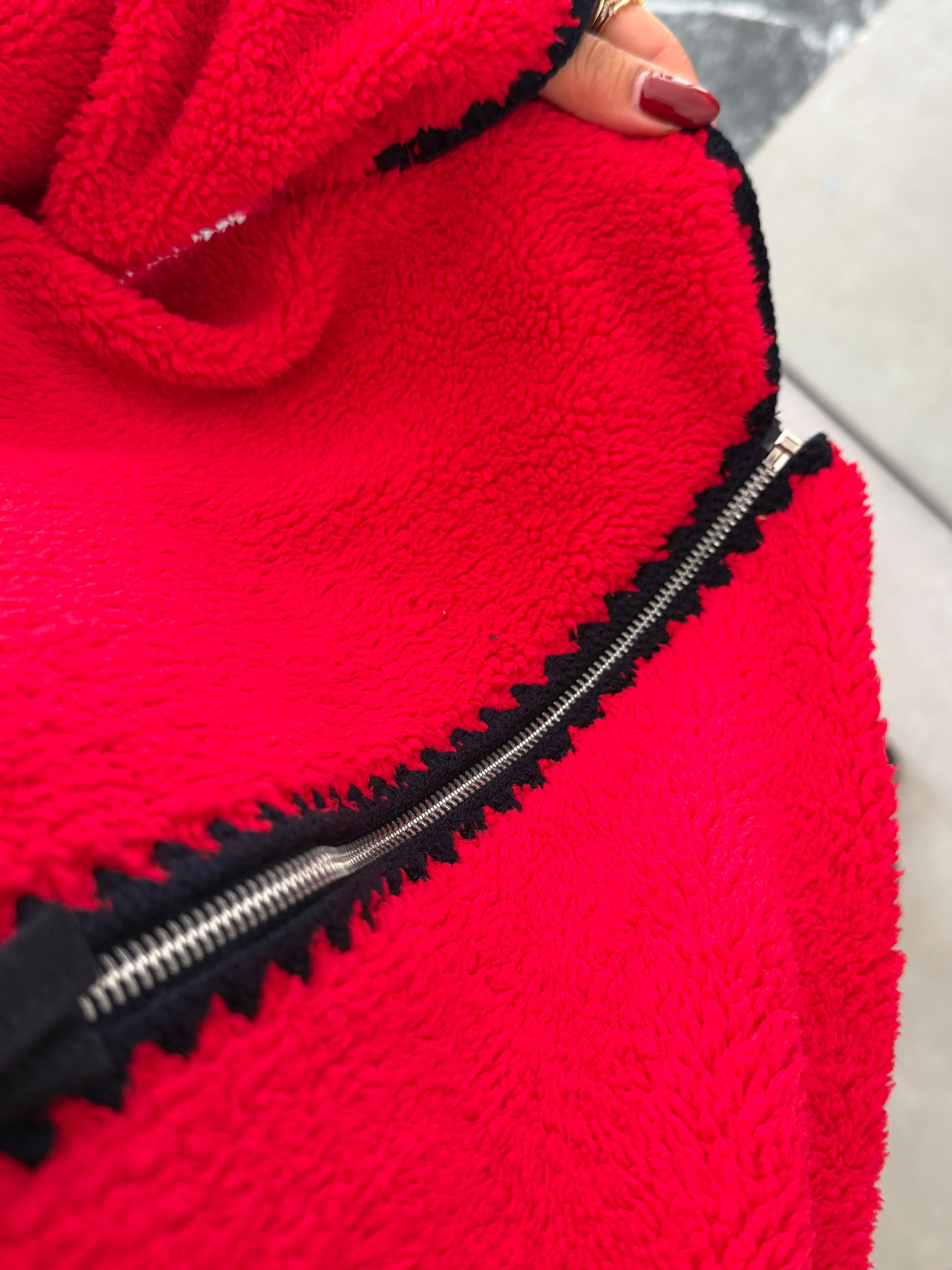 Kırmızı Lacivert Çoban Dikiş Polar Sweat
