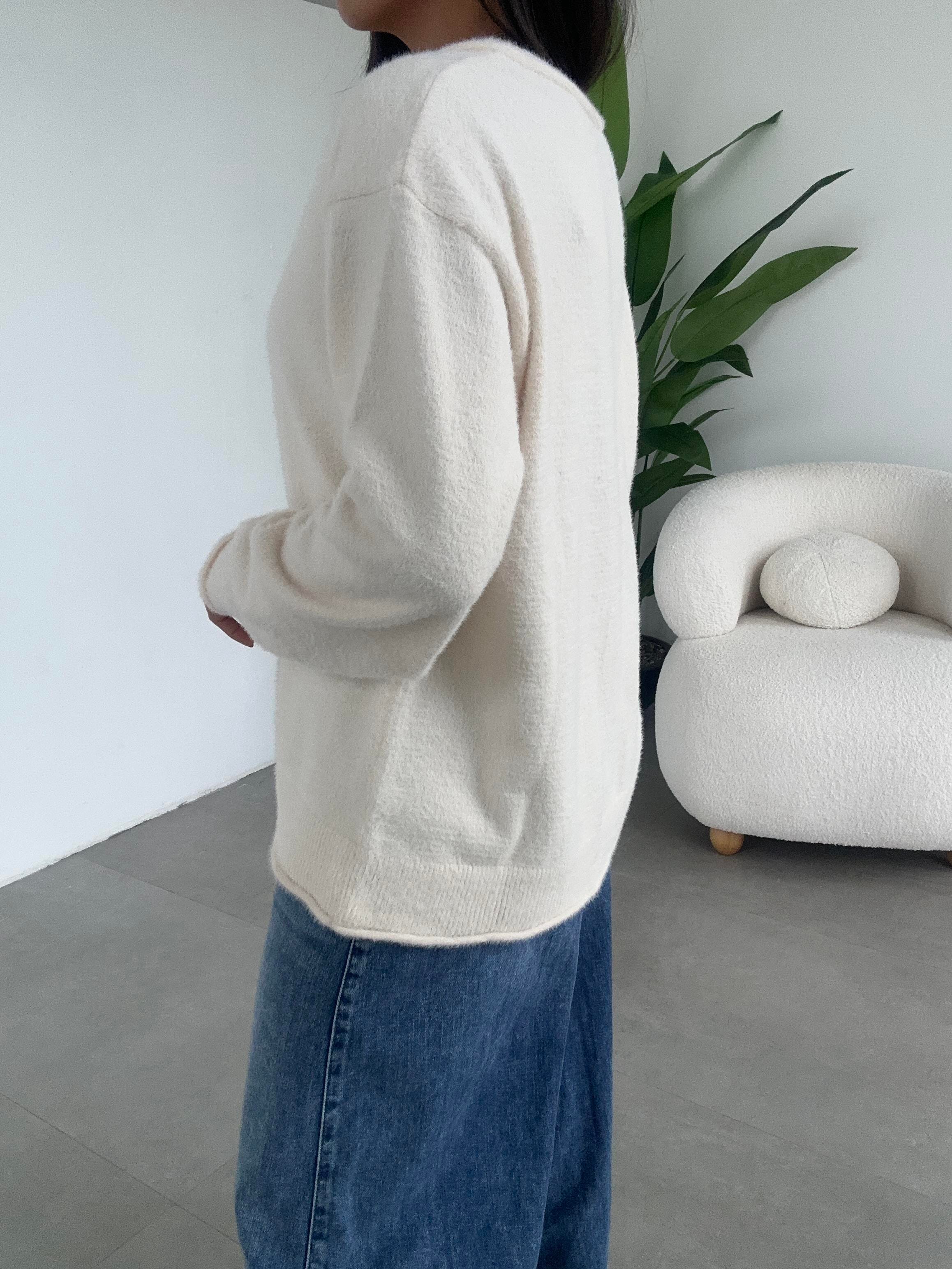 Krem 4 Düğmeli Hırka