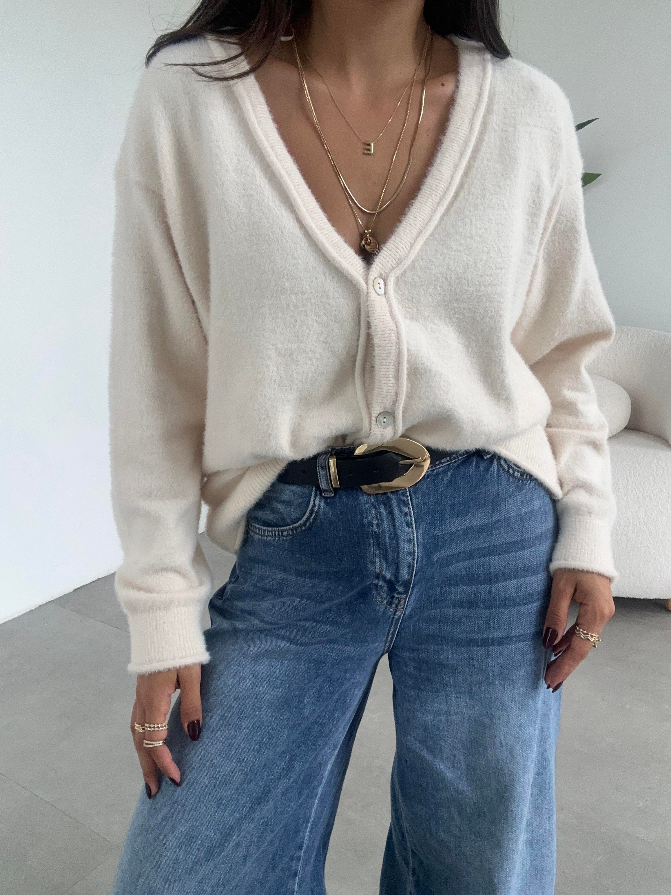 Krem 4 Düğmeli Hırka