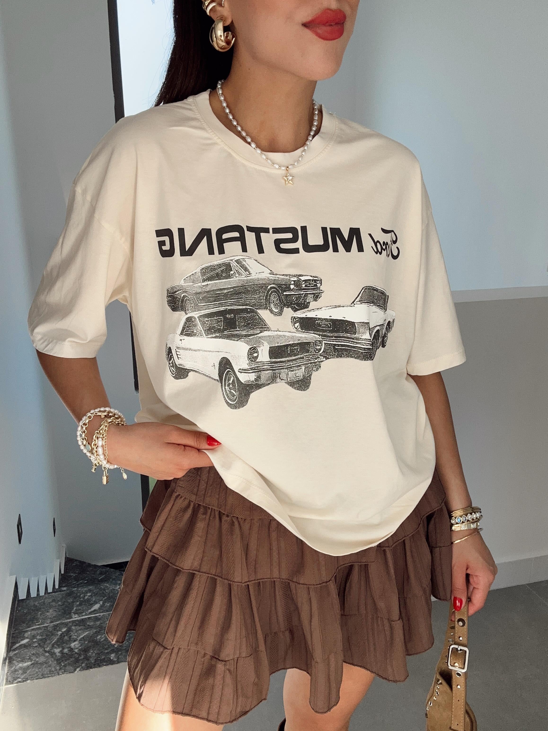 Krem Araba Baskılı Tişört
