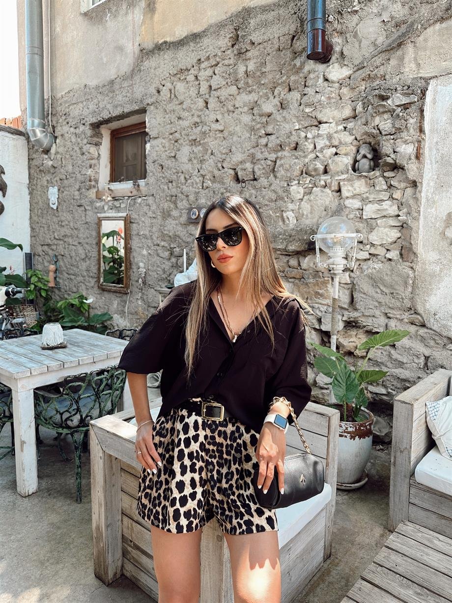 Leopar Desen Şort