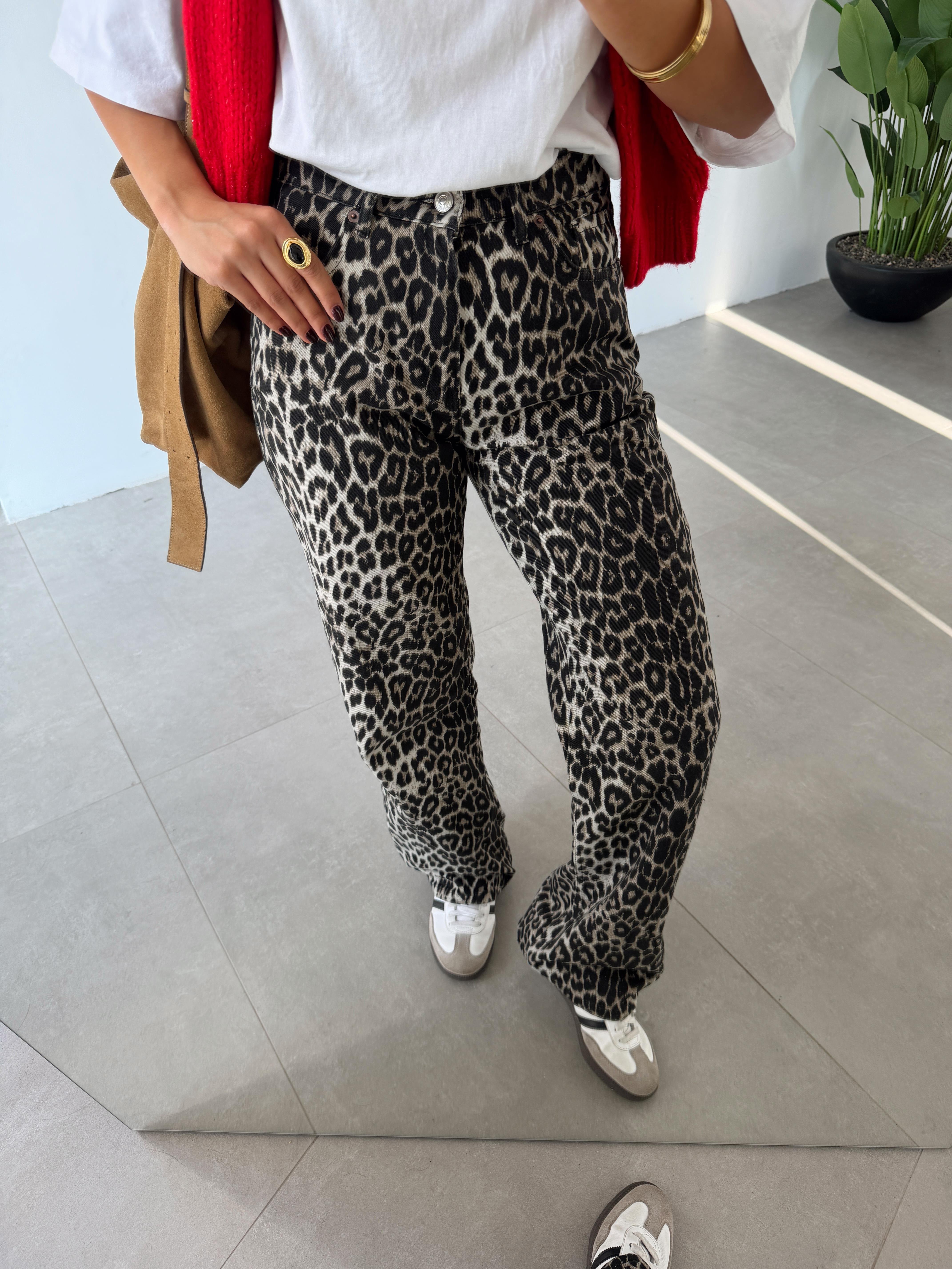 Leopar Straıght Jean