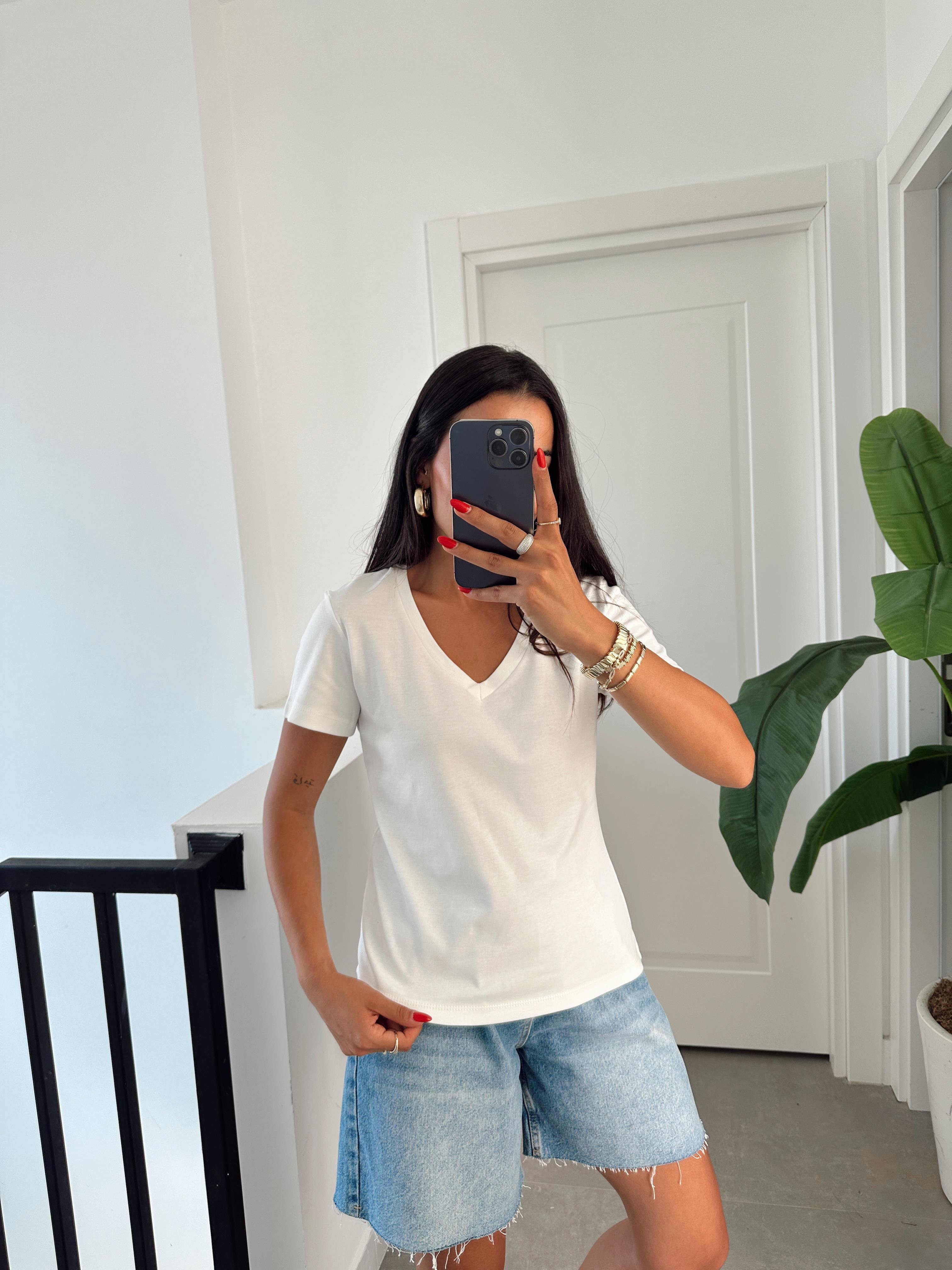 M-D Ekru V Yaka Basic Tshirt