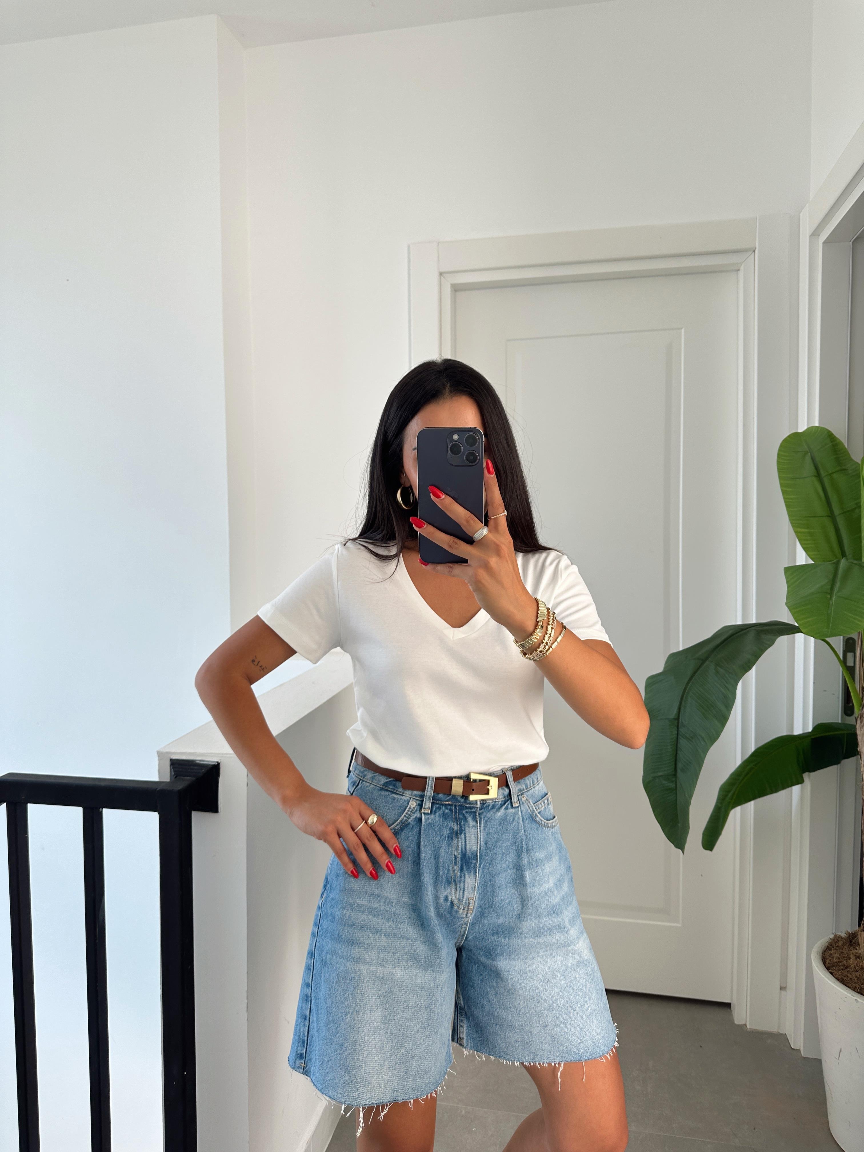 M-D Ekru V Yaka Basic Tshirt