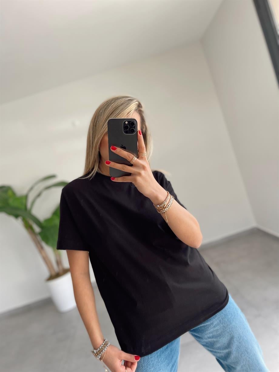 M-D Siyah Bisiklet Yaka Basic Tshirt