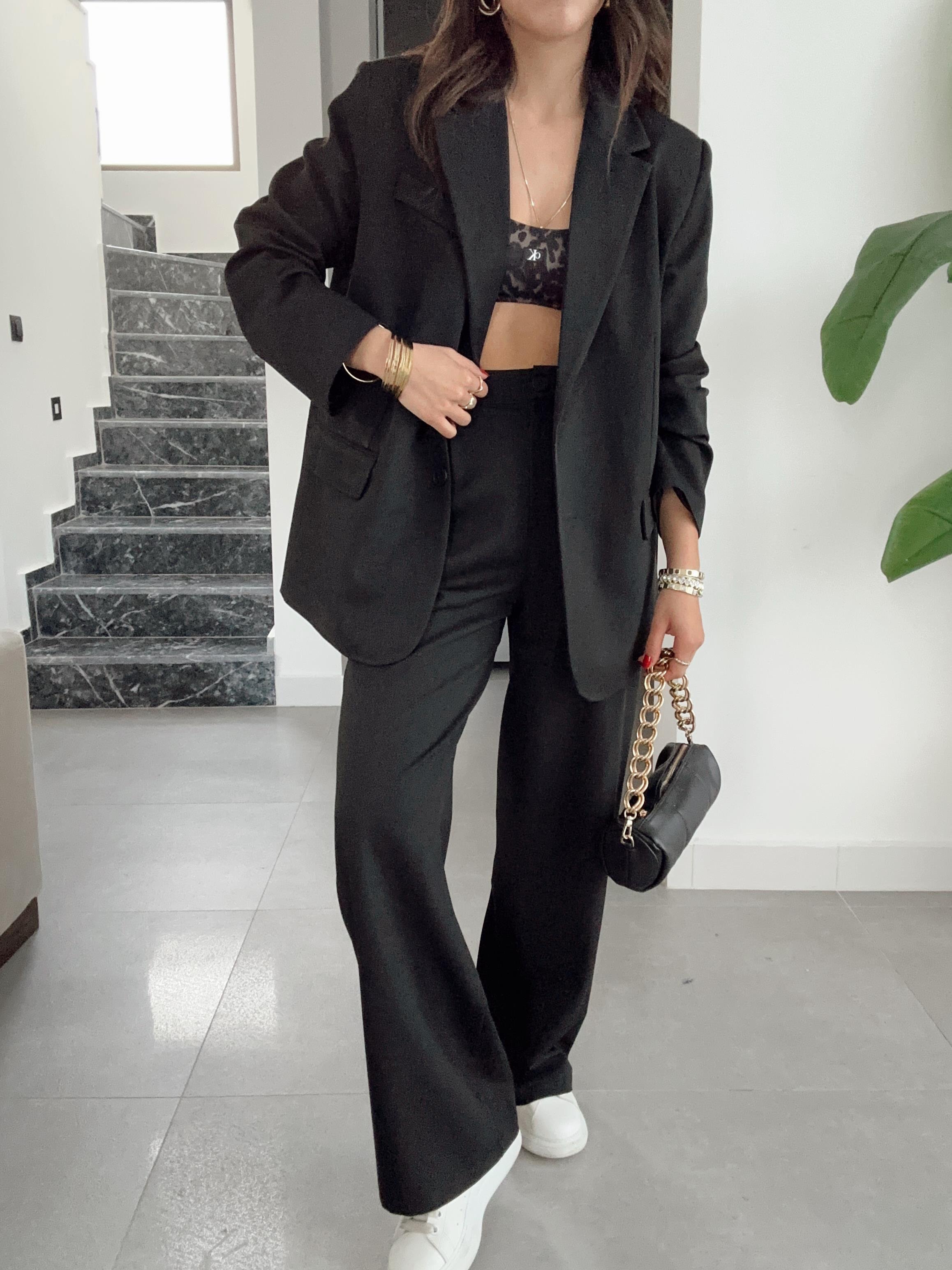 M-D Siyah Vatkalı Blazer