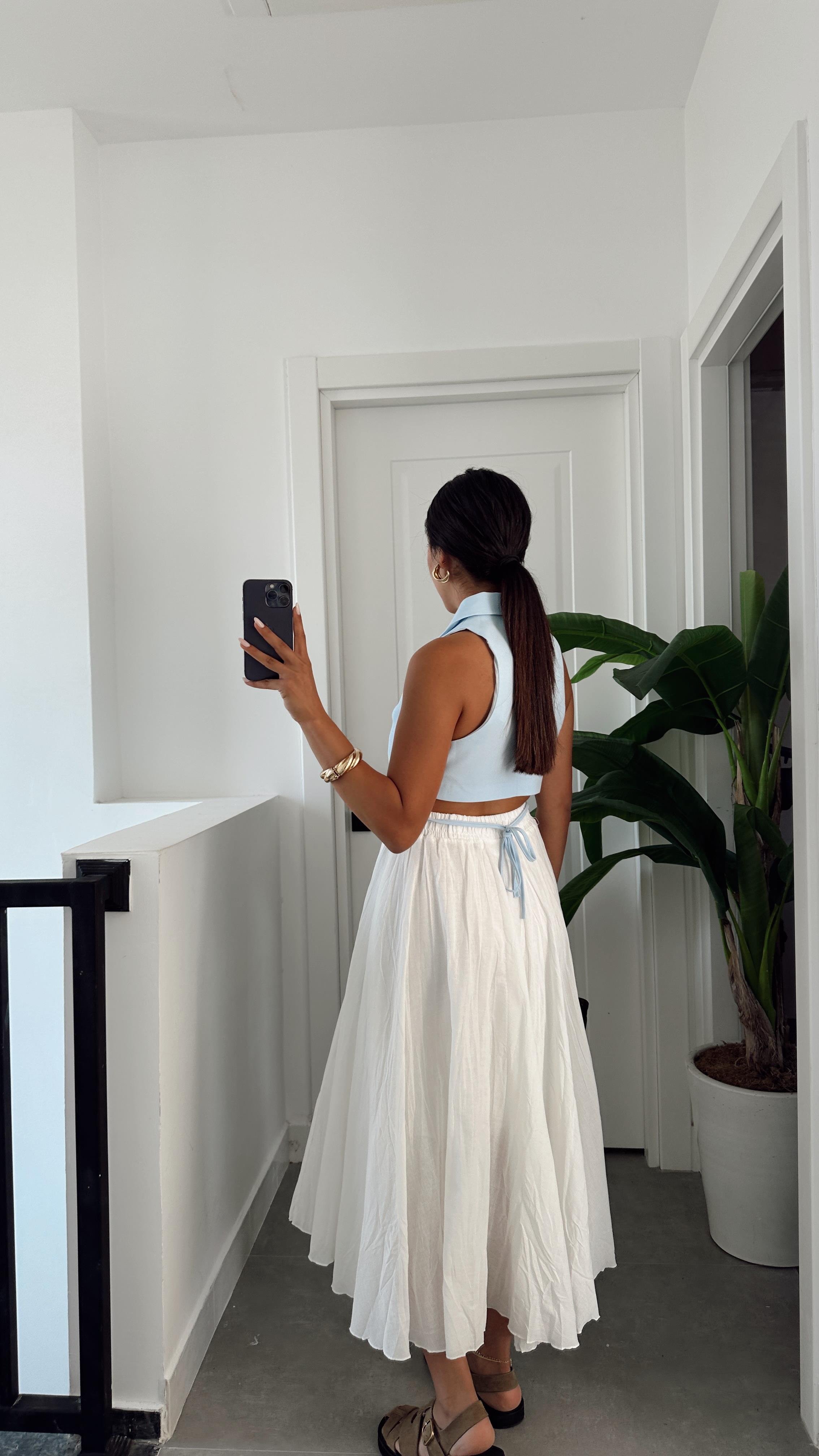 Mavi Düğmeli Dokuma Yelek