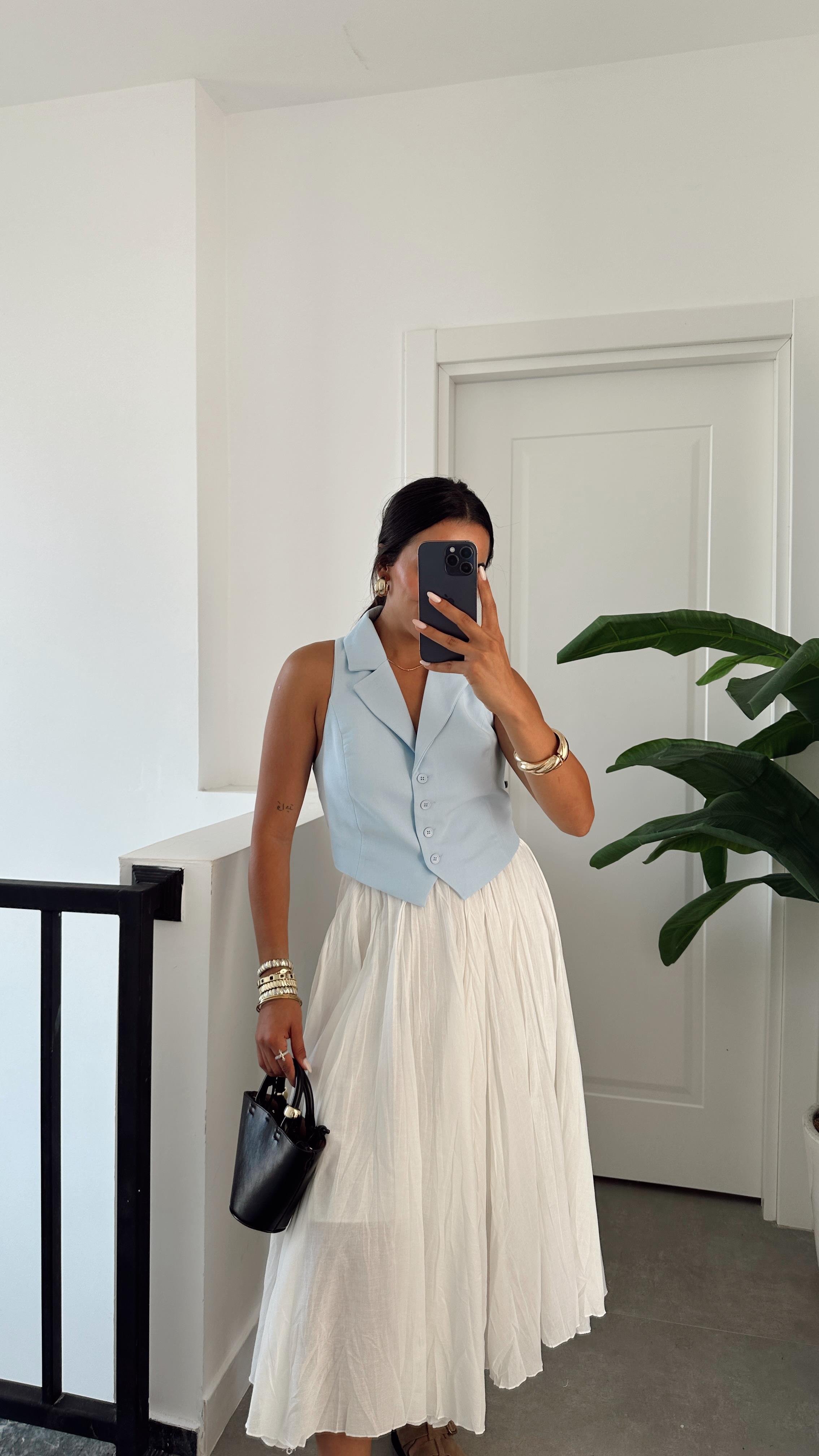 Mavi Düğmeli Dokuma Yelek