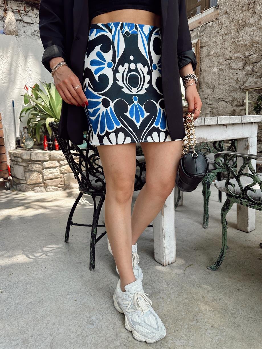 Mavi-Siyah Desenli Kısa Etek