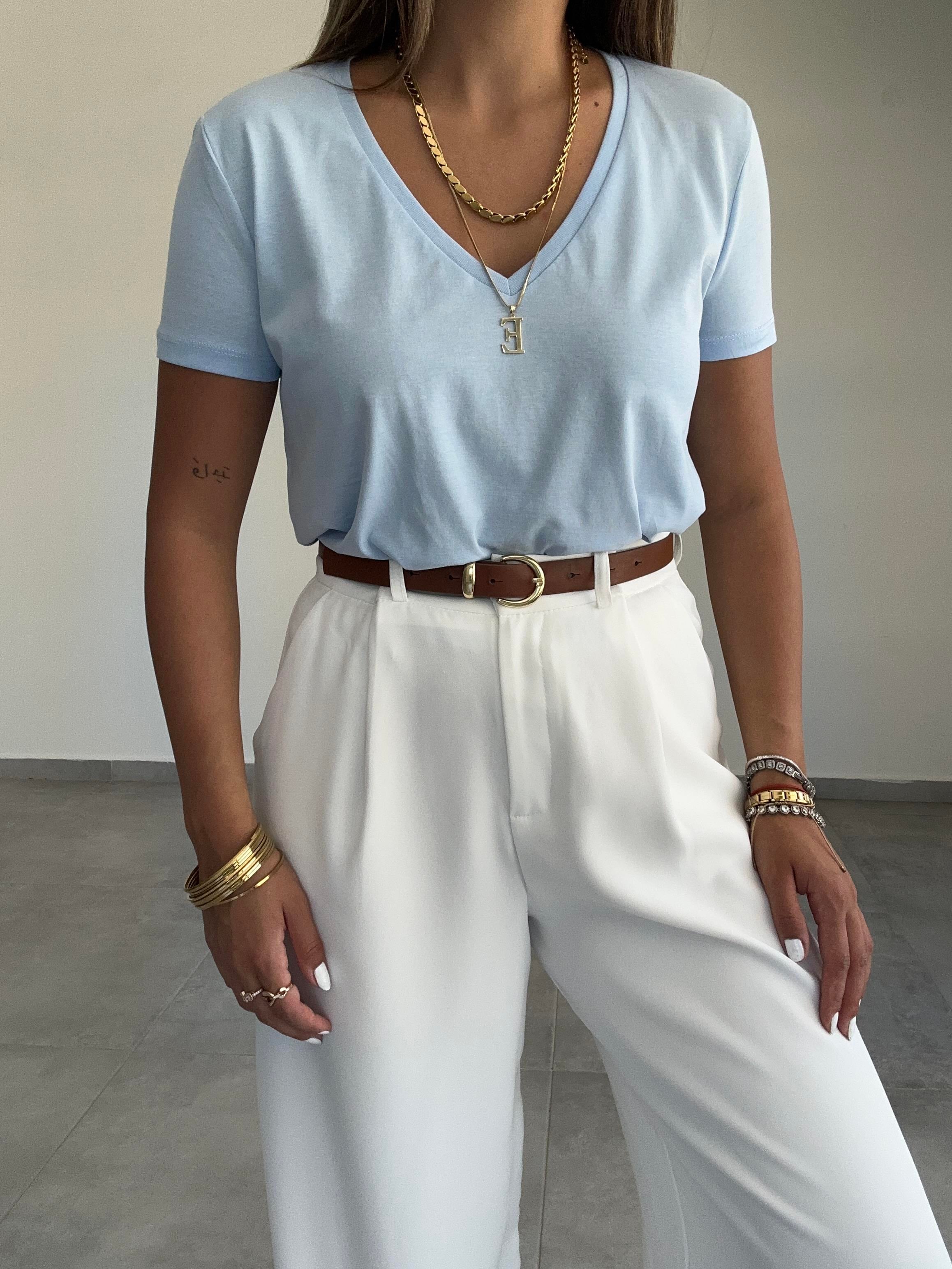 Mavi V Yaka Basic Tişört