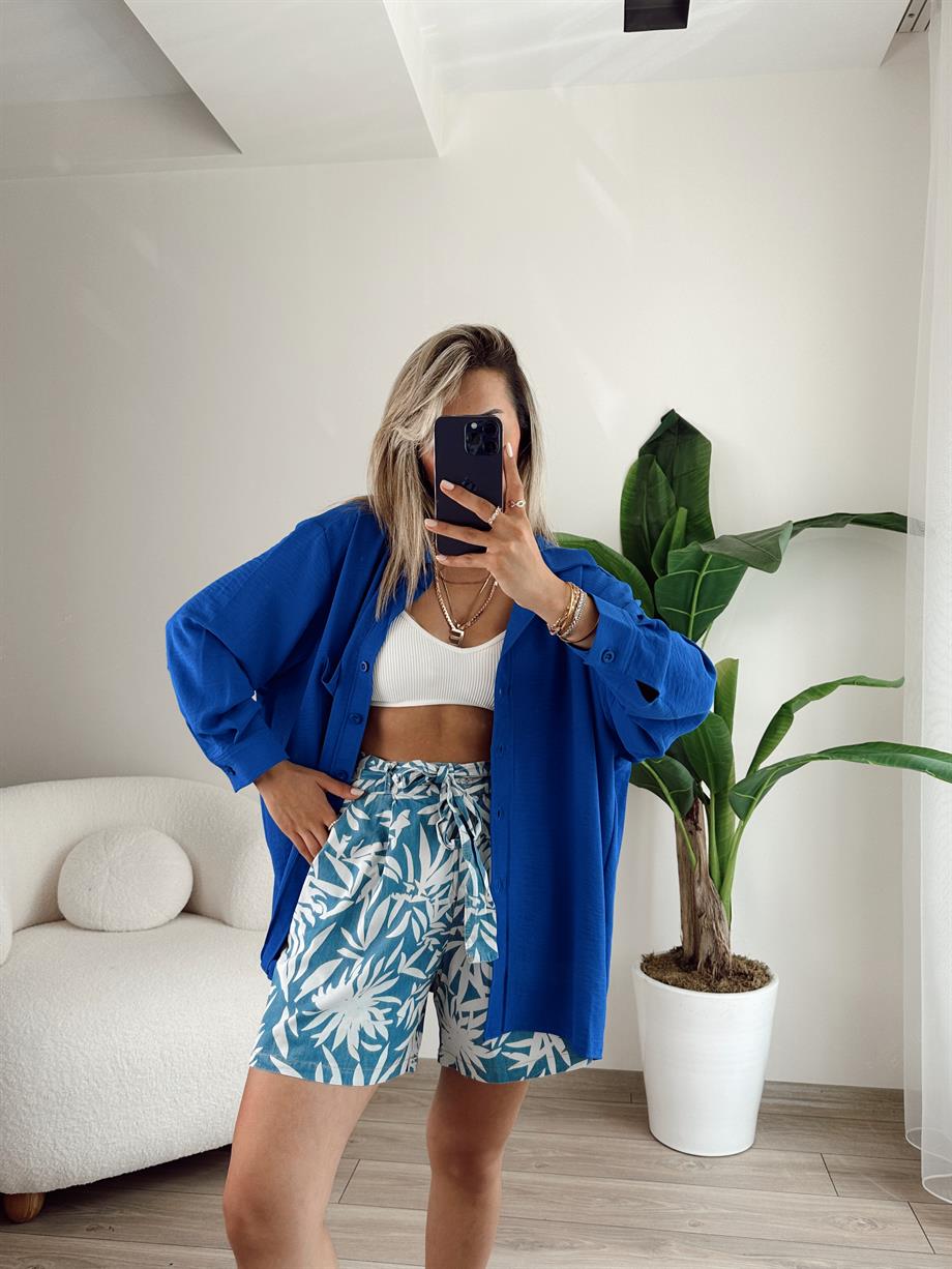 Mavi Yaprak Desen Şort