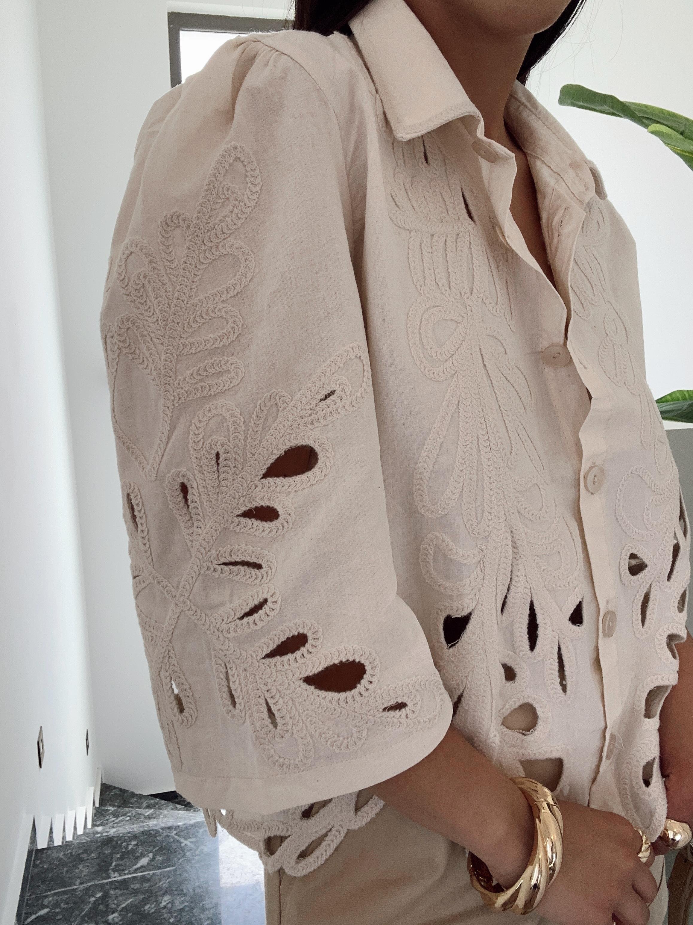 Naturel Nakışlı Gömlek