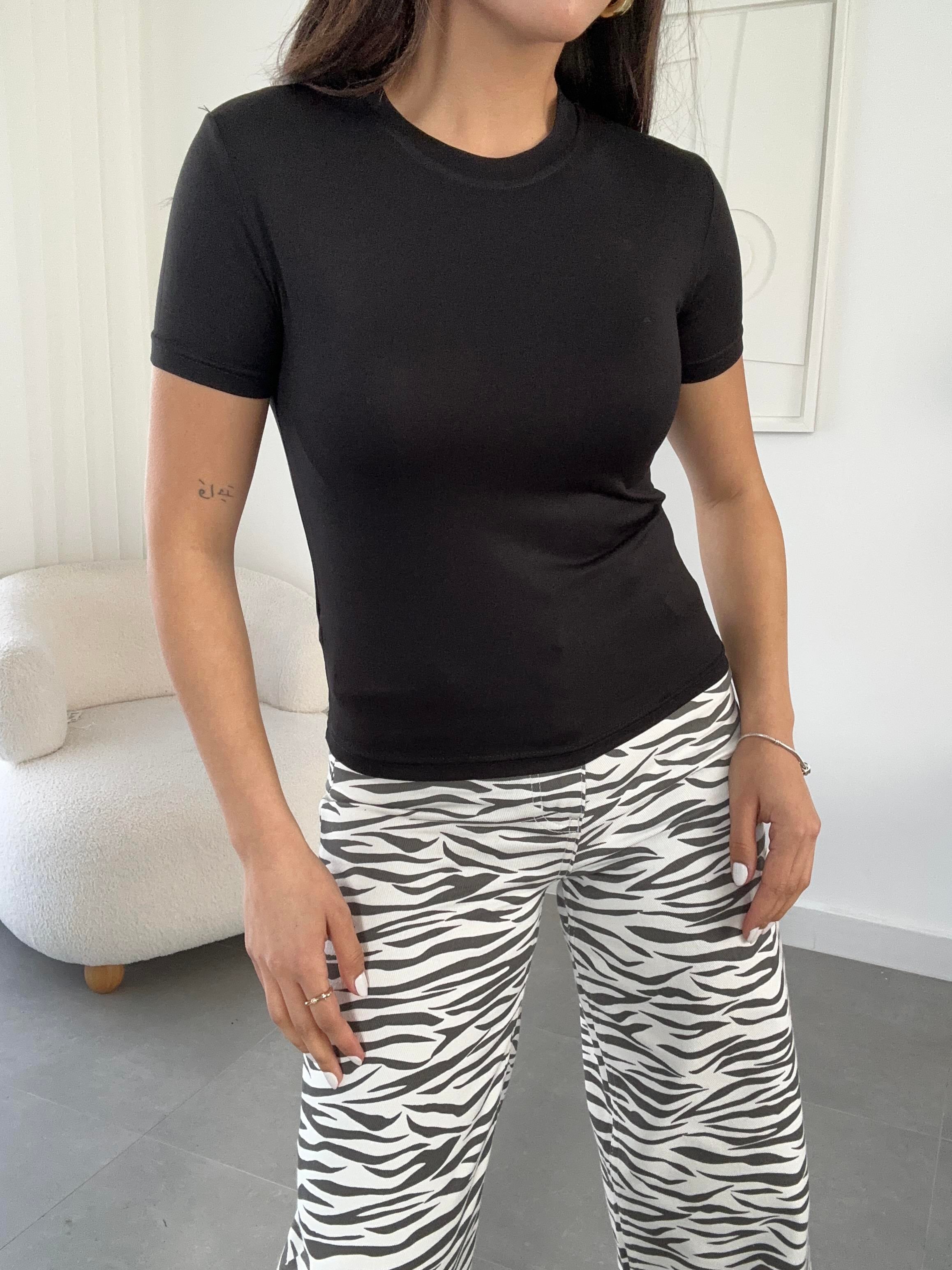 Oys Siyah Yarım Kol Basic Tshirt