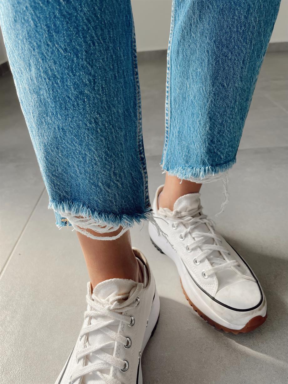 Paça Detaylı Mom Jean