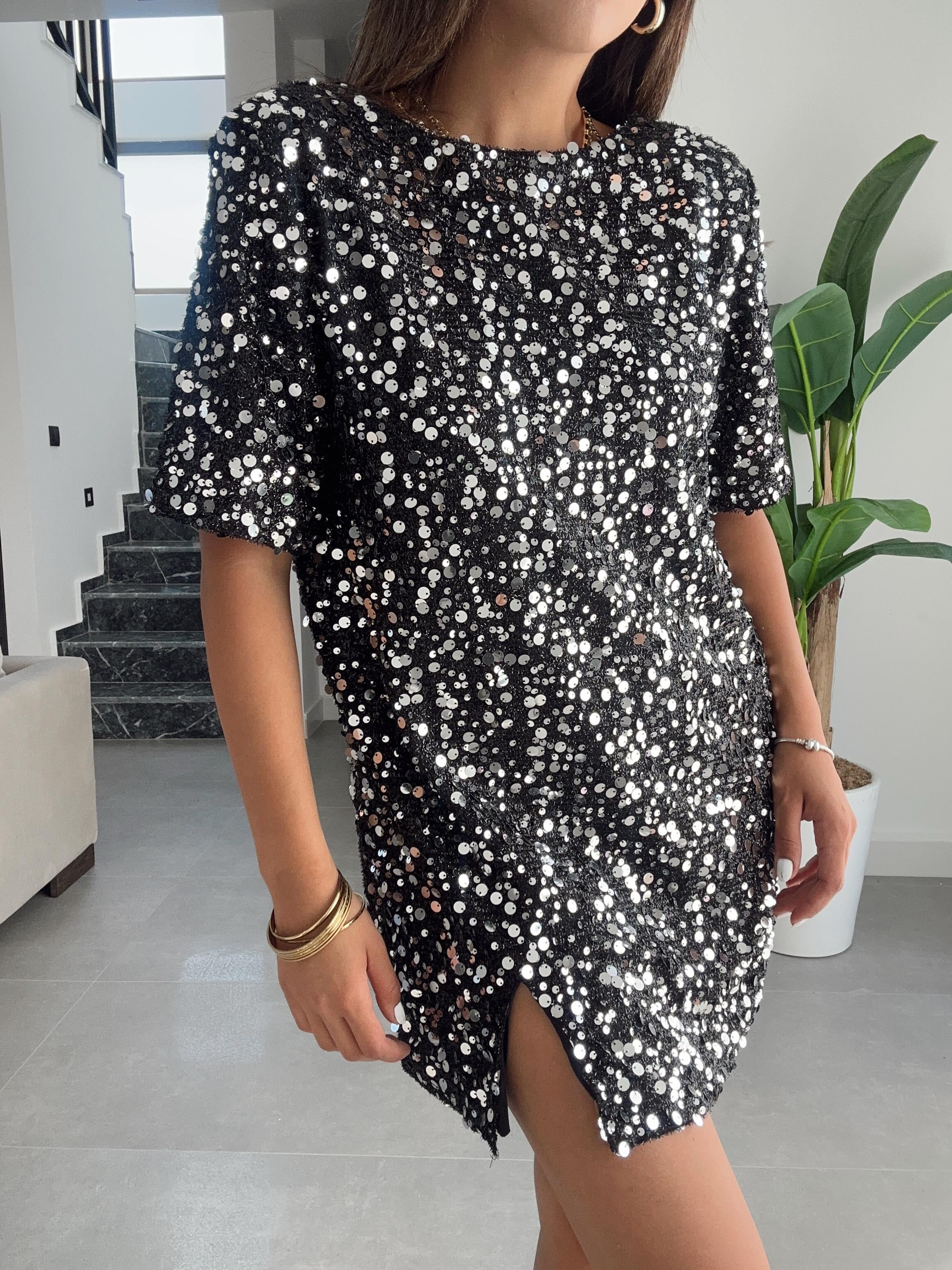 Payetli Sırt Dekolteli  Mini Elbise