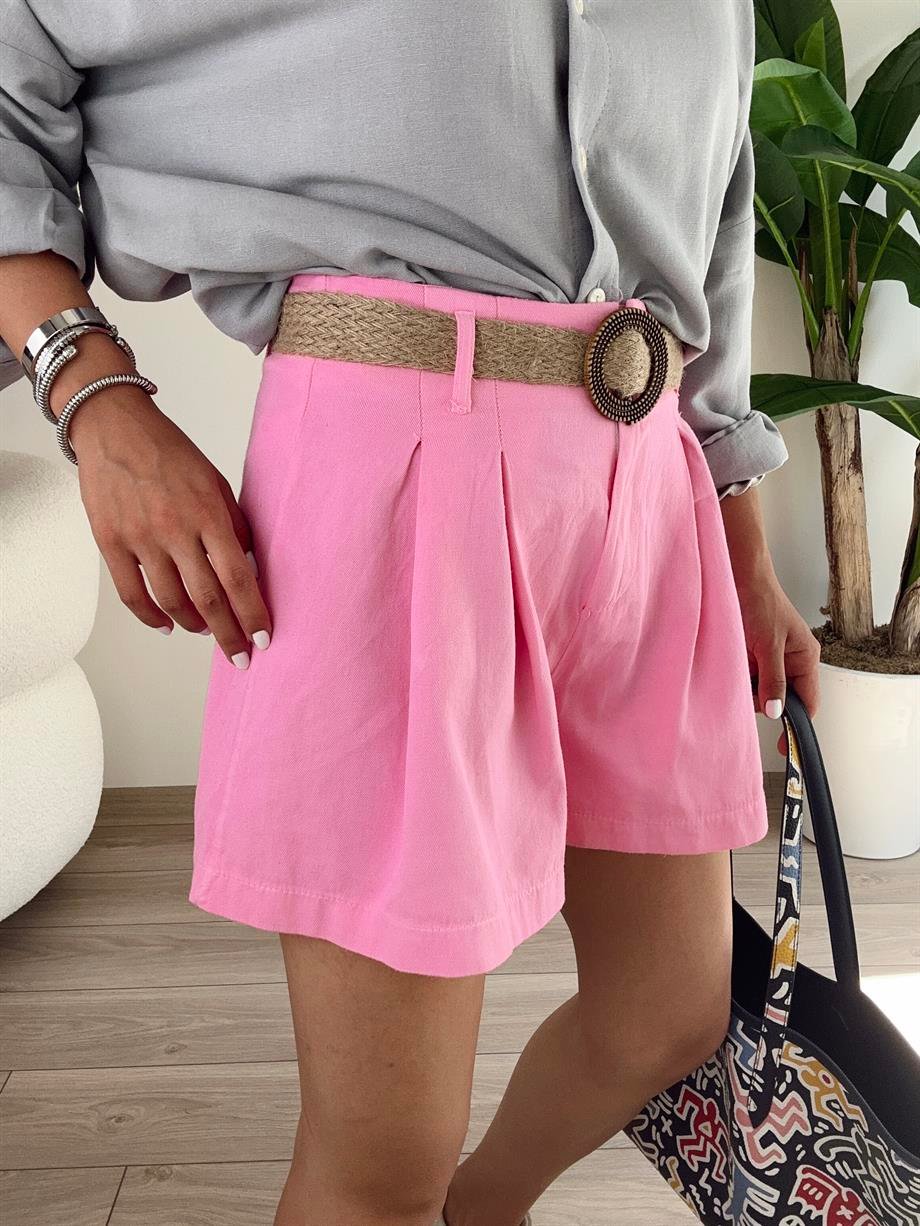 Pembe Pileli Kemerli Şort