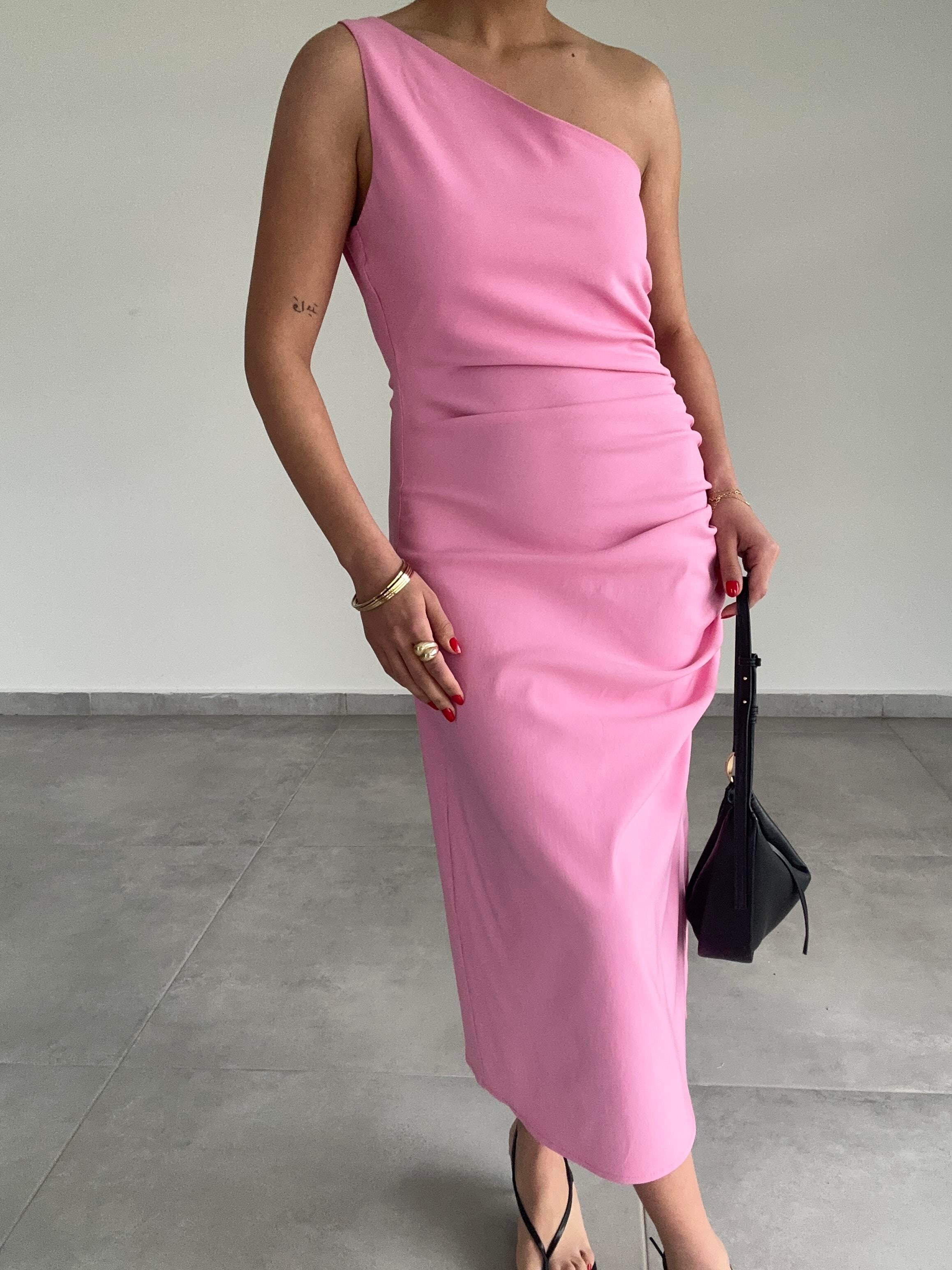 Pembe Tek Omuz Elbise