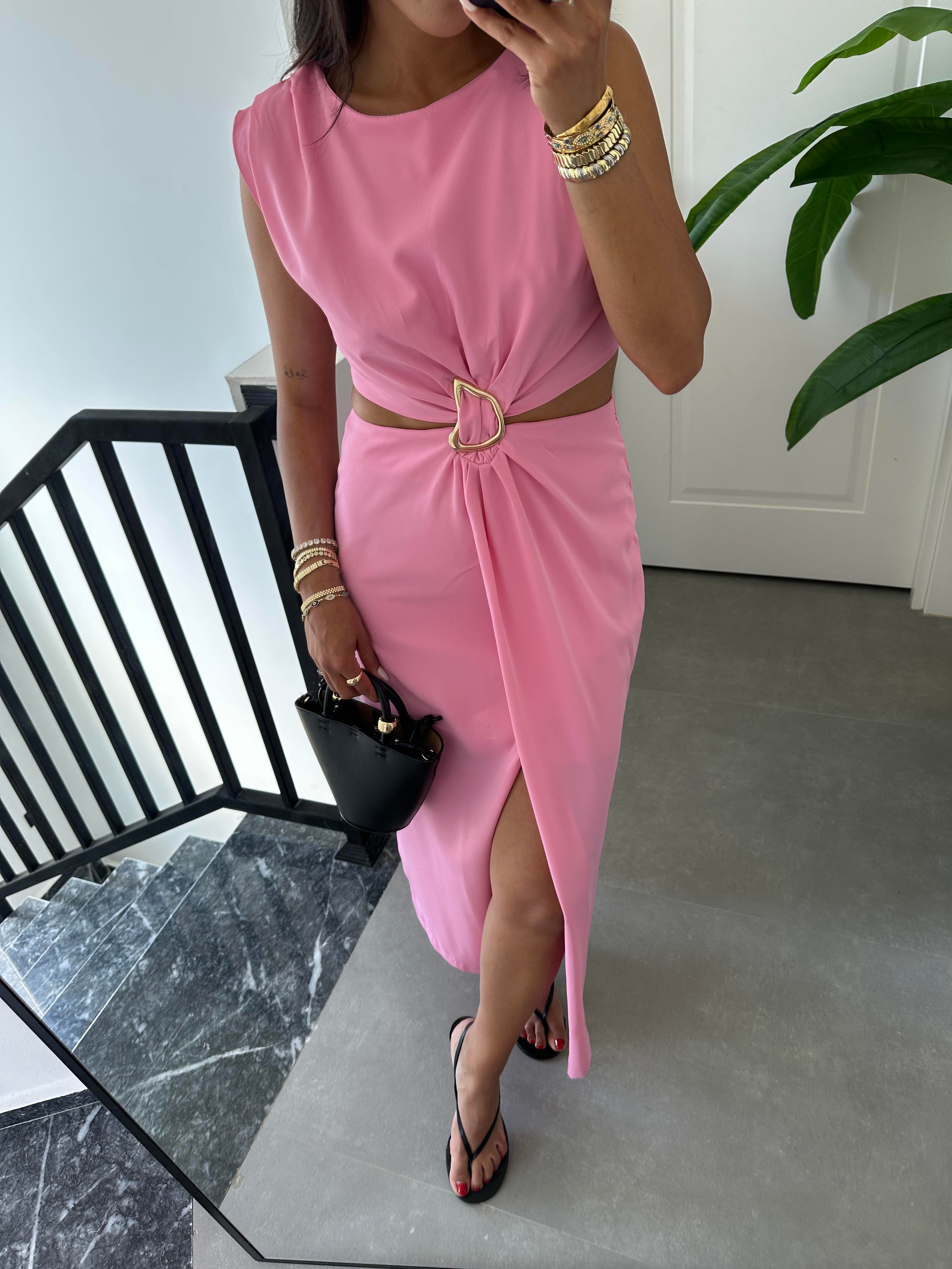 Pembe Tokalı Elbise