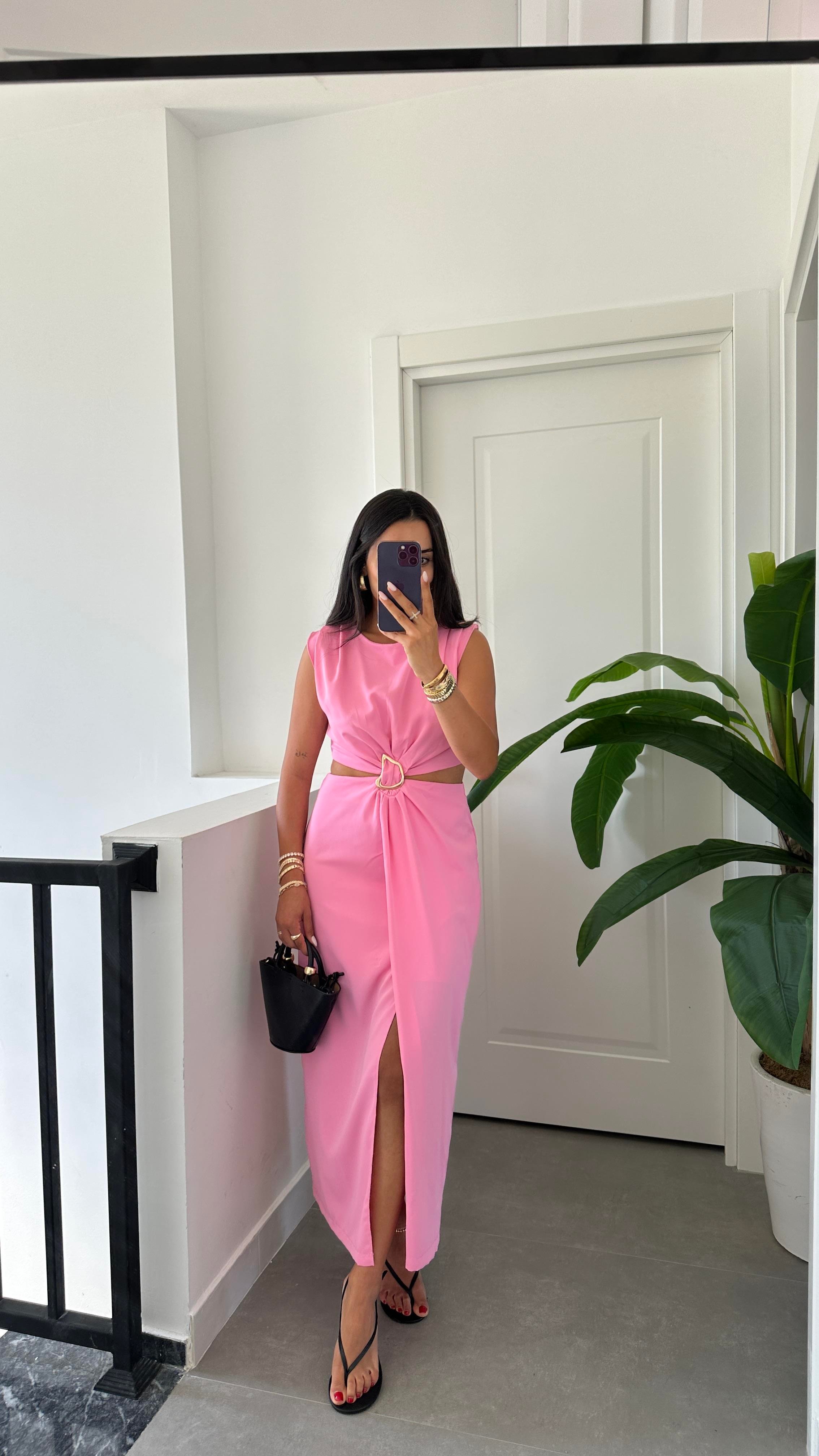 Pembe Tokalı Elbise