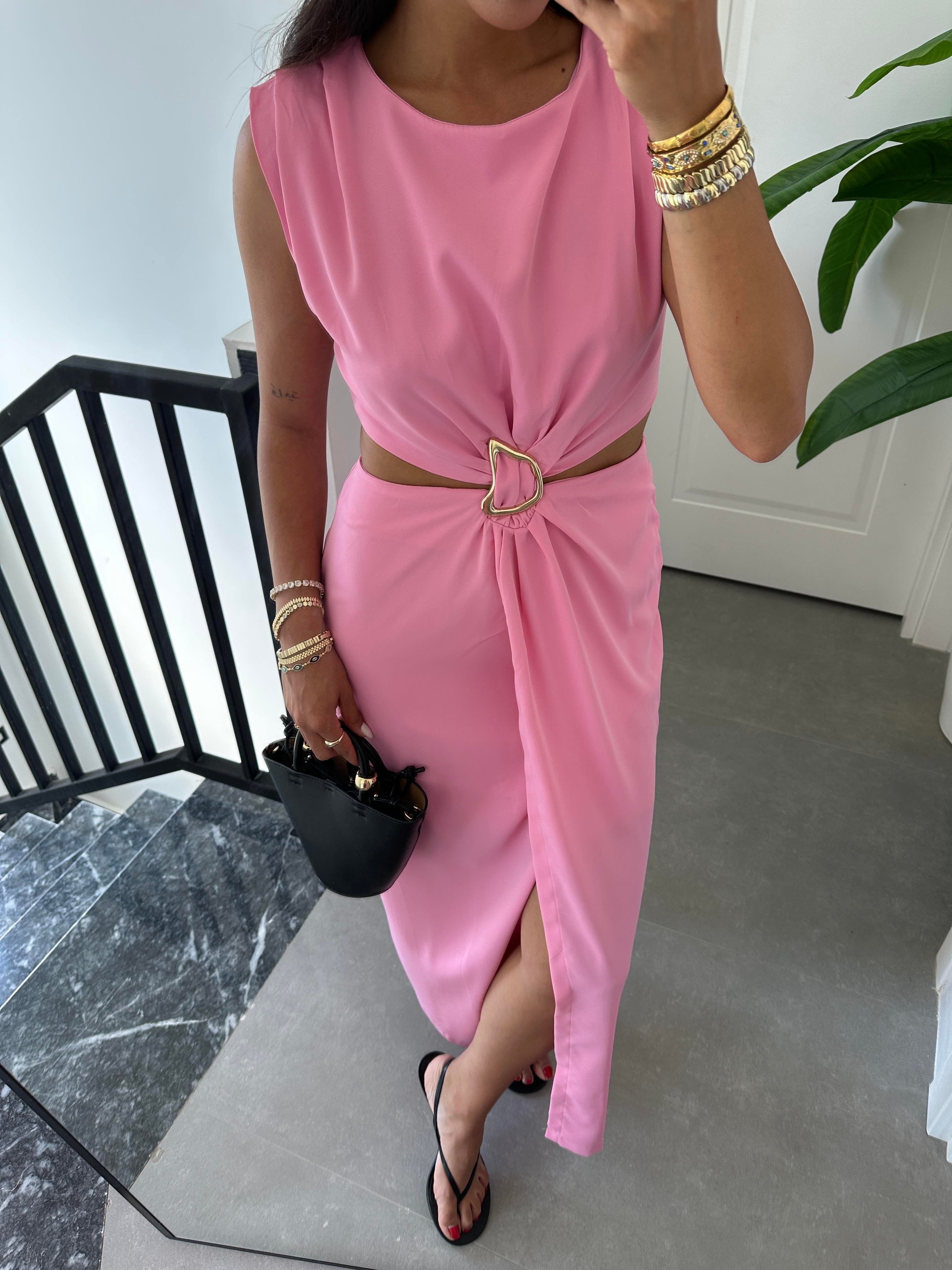 Pembe Tokalı Elbise