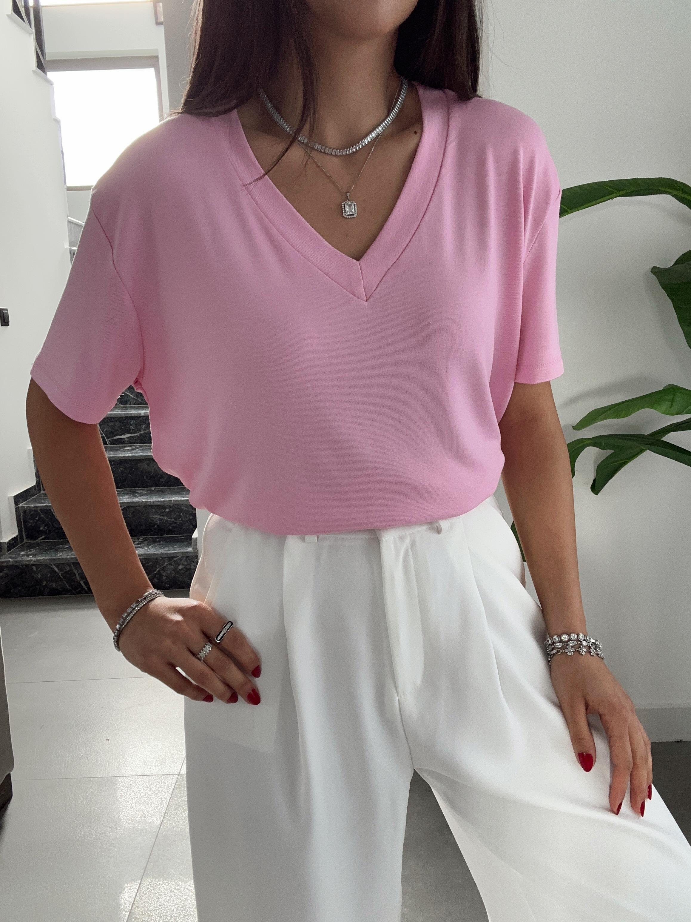 Pembe V Yaka  Basic Tişört