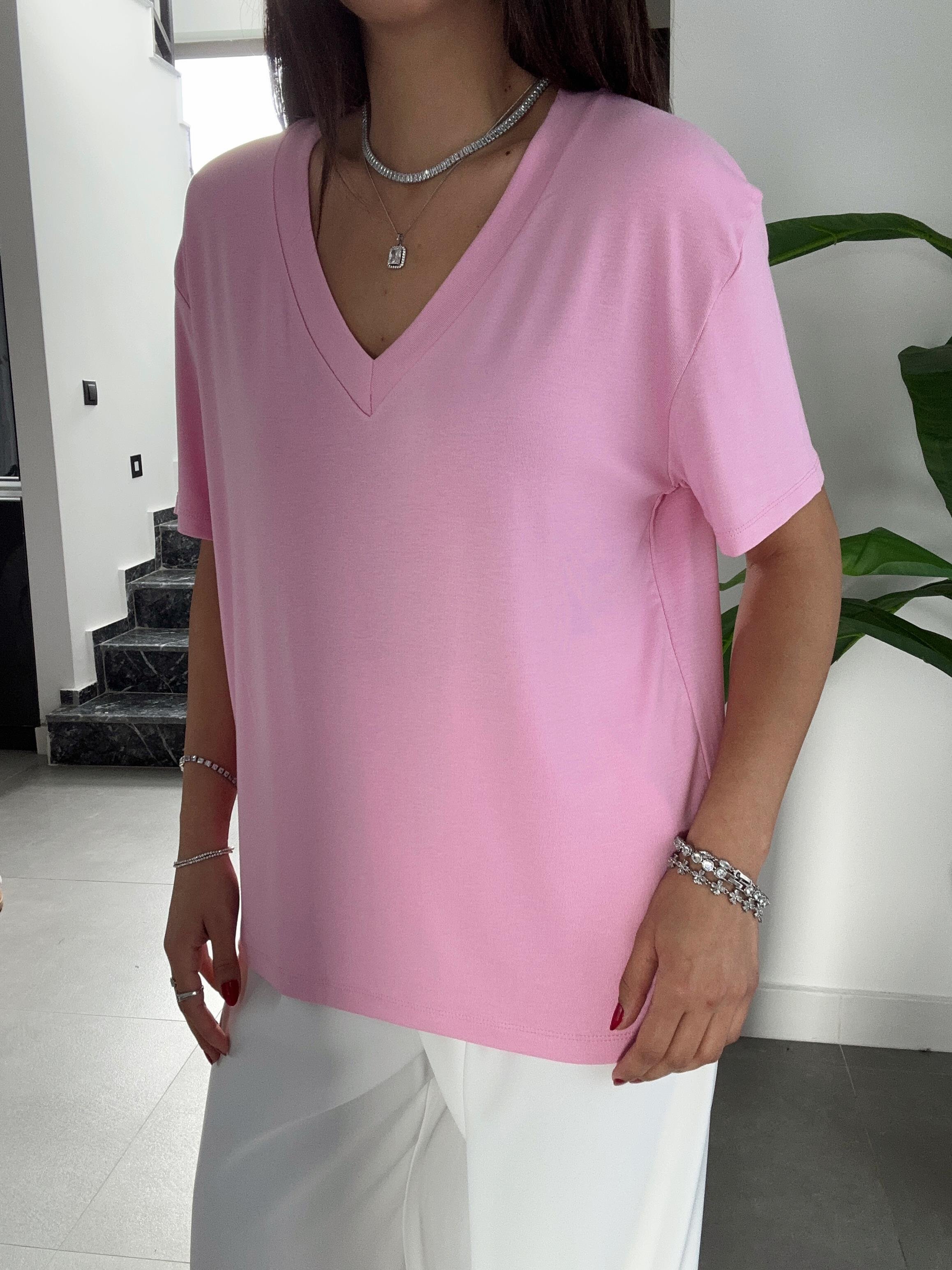 Pembe V Yaka  Basic Tişört